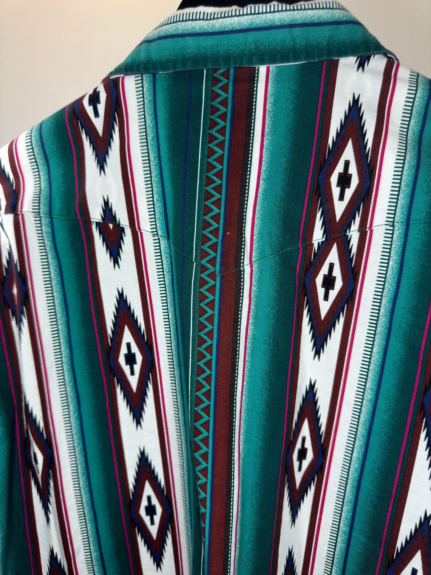 VTG x Panhandle Slim x Tribal Print x Green Maroon Patterned Western Long Sleeve Button Up - L