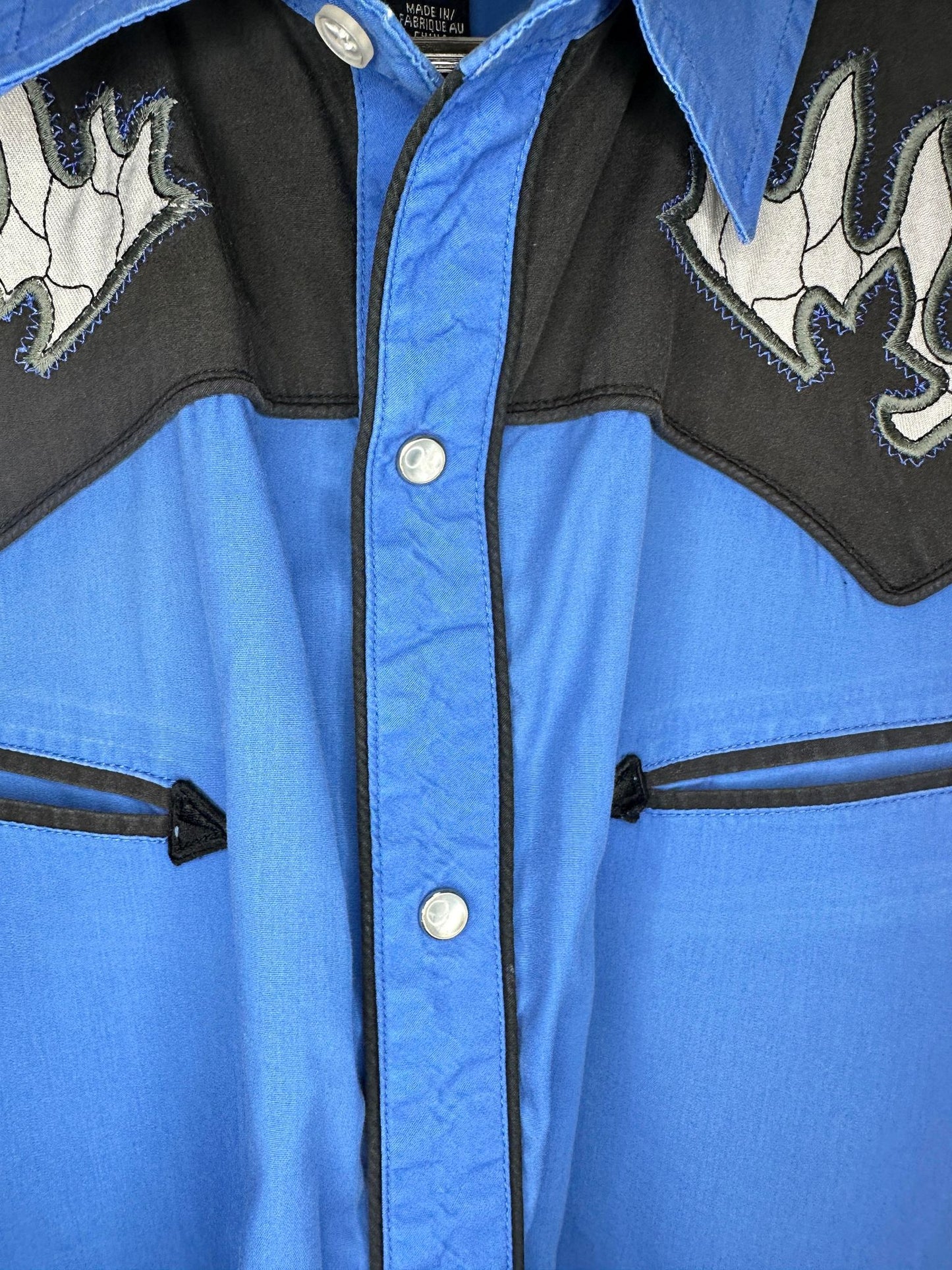 VTG x Johnny West x Flame Embroidery x Blue Black 2-Tone Western Long Sleeve Button Up - 16 1/2 (L)