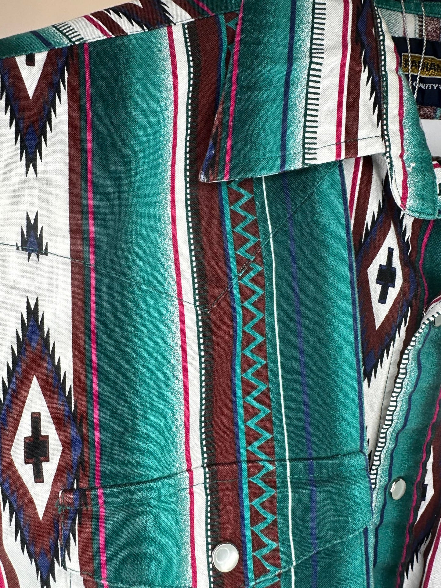 VTG x Panhandle Slim x Tribal Print x Green Maroon Patterned Western Long Sleeve Button Up - L