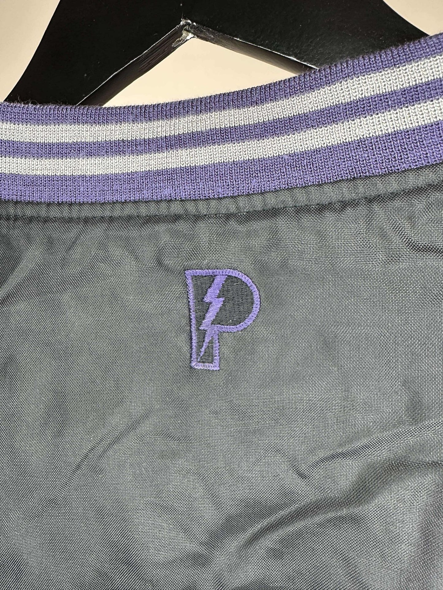 VTG x NBA x Pro Player x Toronto Raptors x Pullover Light Jacket - XL (See Measurements)