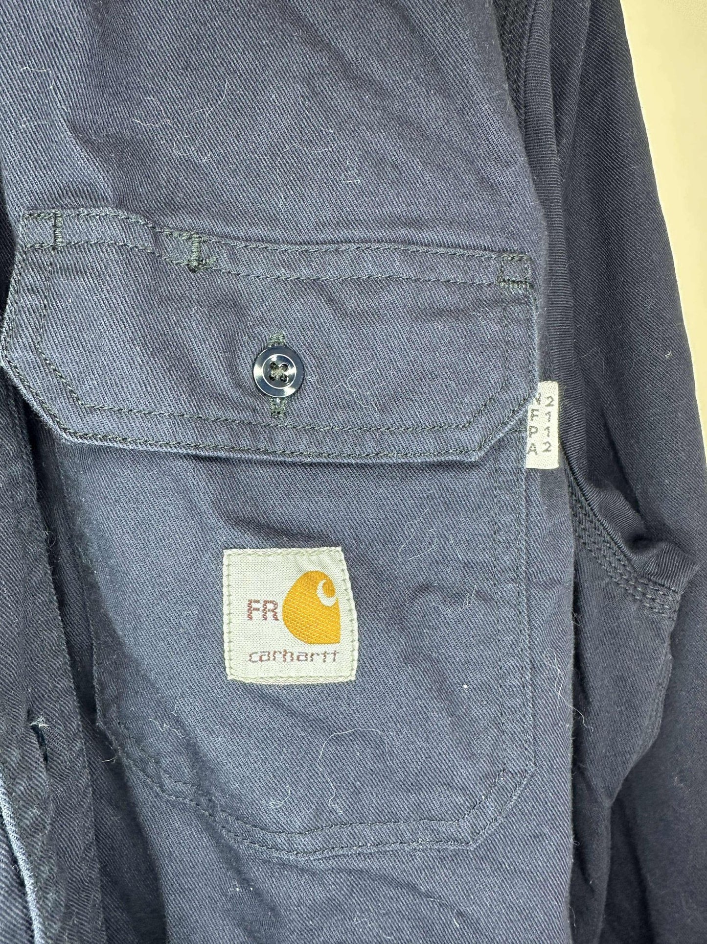 VTG x Carhartt x Navy Blue Long Sleeve Button Up - L (Tall)