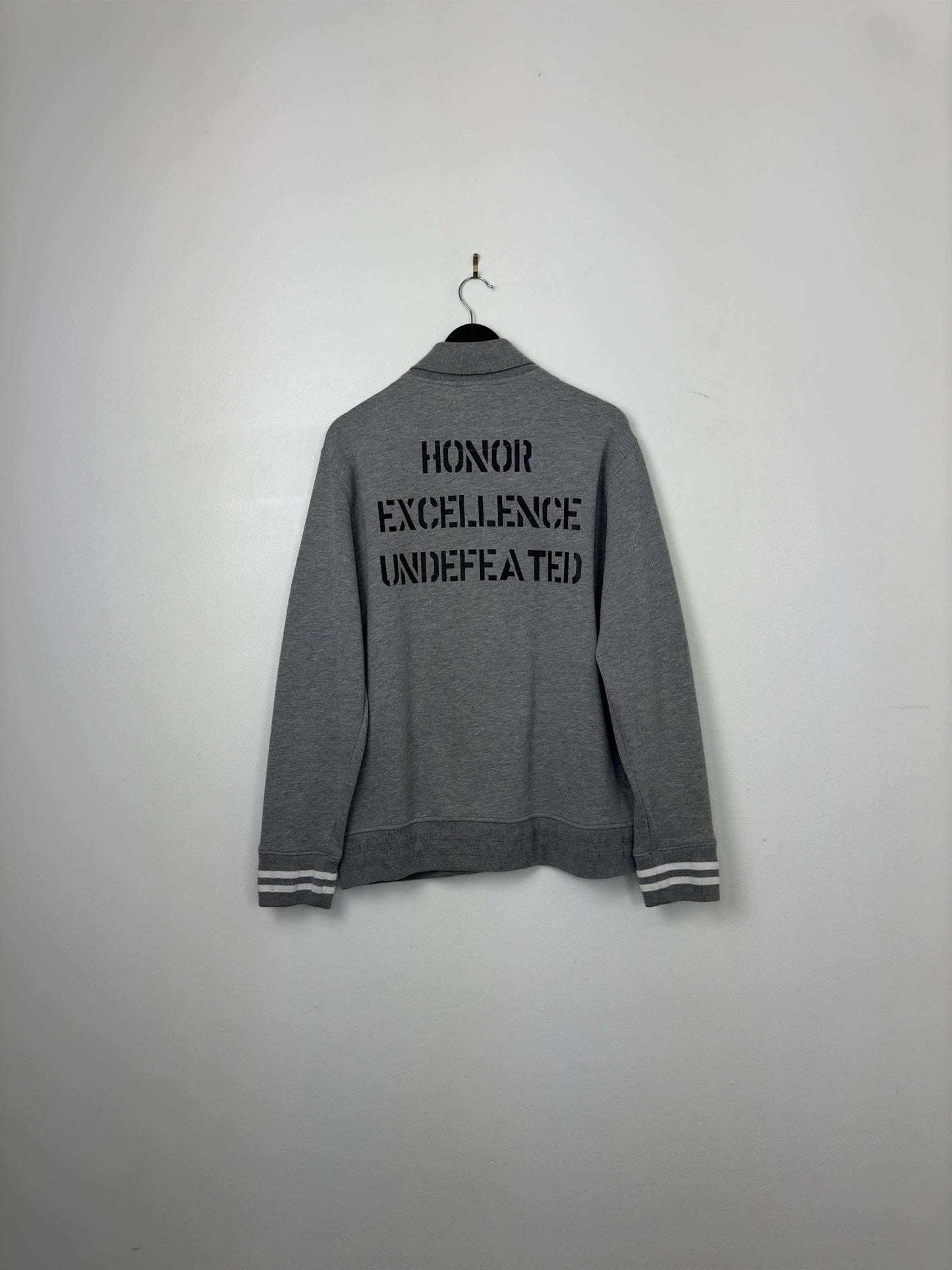 Undefeated x Honor Excellence Undefeated x Grey Button Down Sweatshirt Material Light Jacket - L