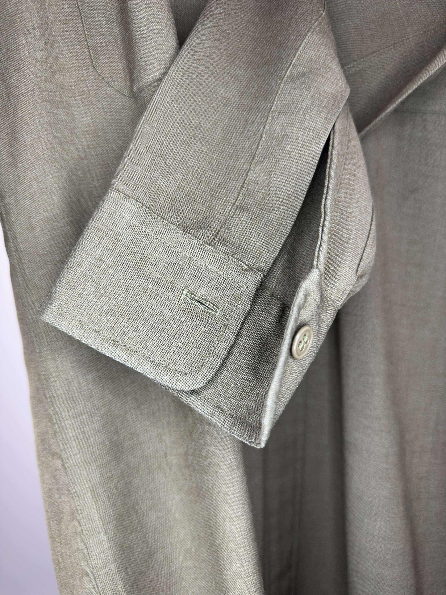 VTG x ARROW x World War x Military Green Long Sleeve Button Up - No Tag (S)