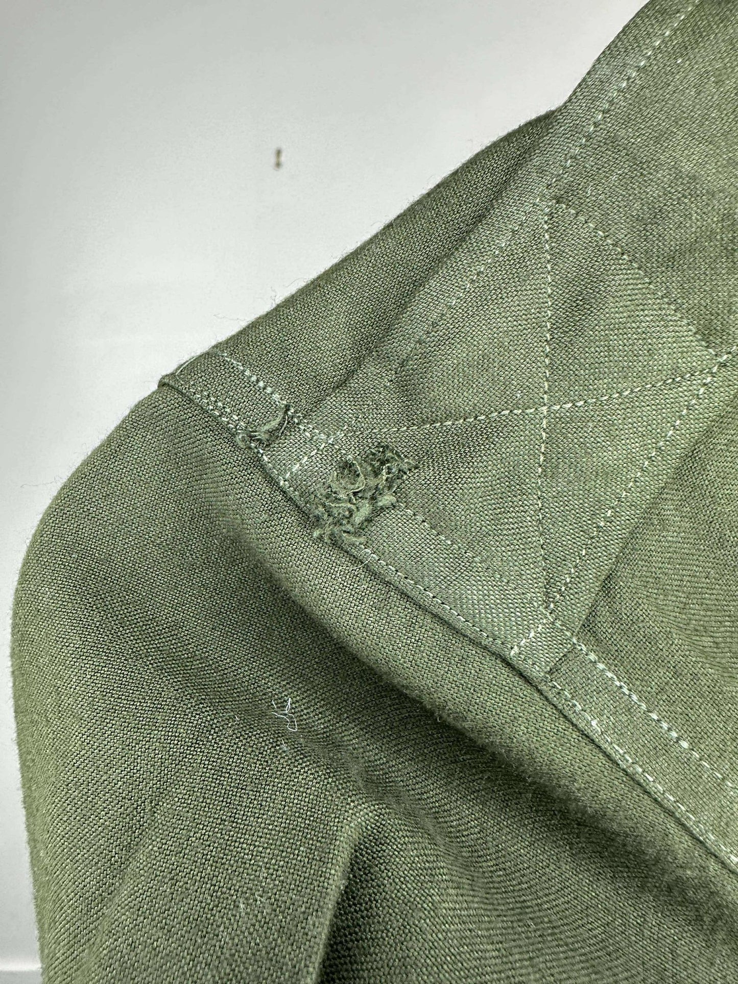 VTG x Jayson x World War x Military Green Long Sleeve Button Up - No Tag (S)