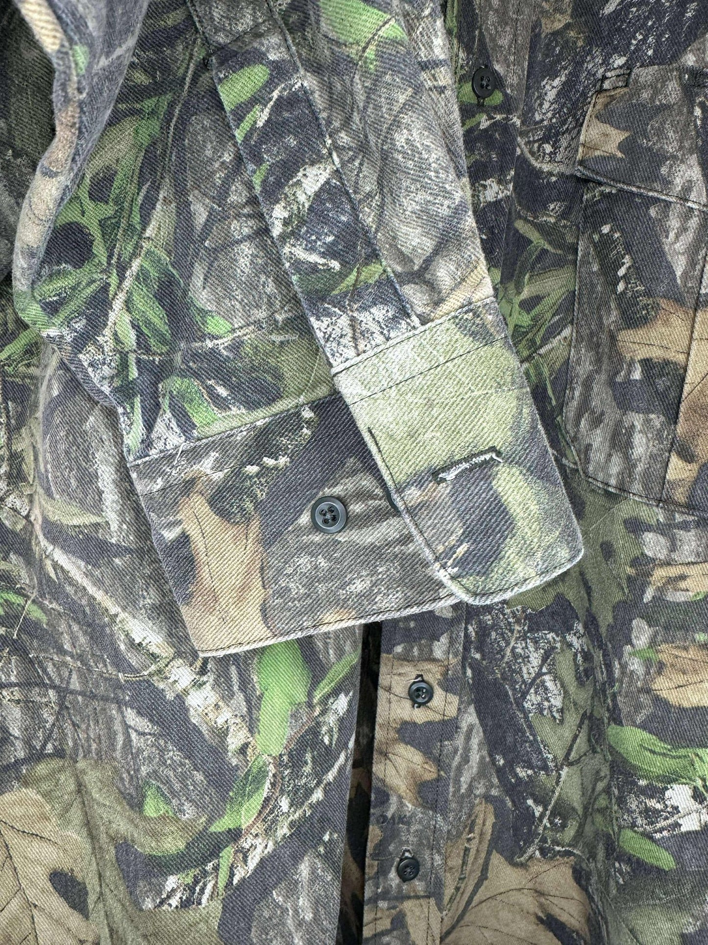 No Trace x Real Tree x Mossy Oak x Camouflage Long Sleeve Button Up - XL
