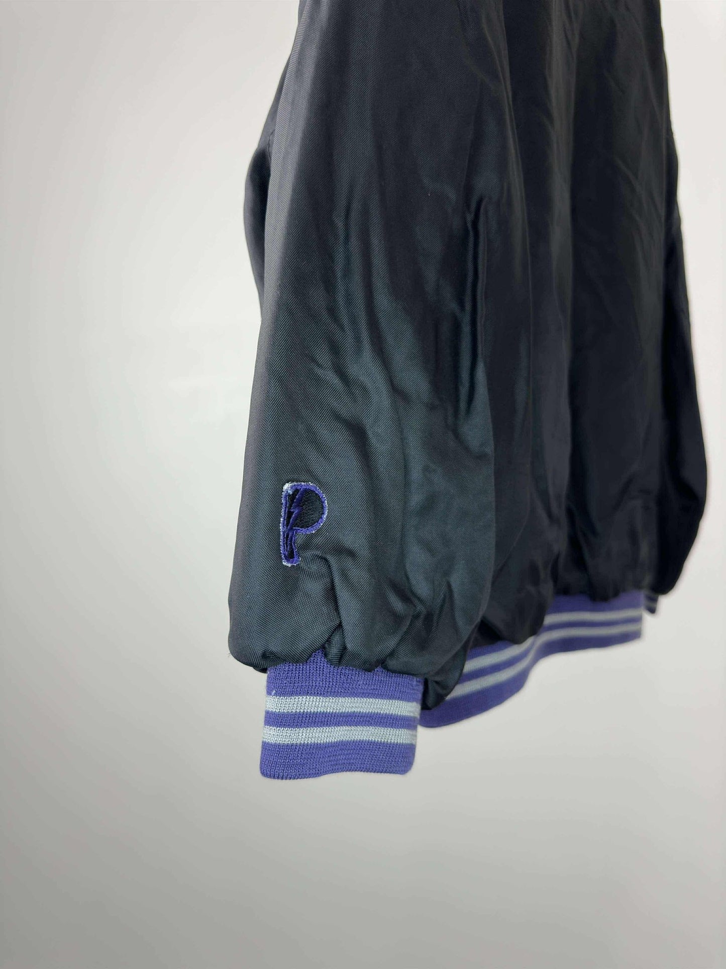 VTG x NBA x Pro Player x Toronto Raptors x Pullover Light Jacket - XL (See Measurements)