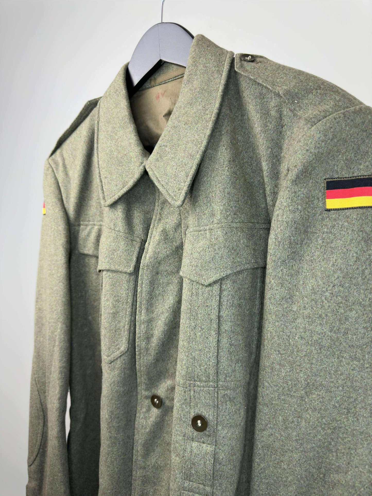 VTG x World War 2 x Olive Germany Button Up Uniform Style Jacket - No Tag (M)