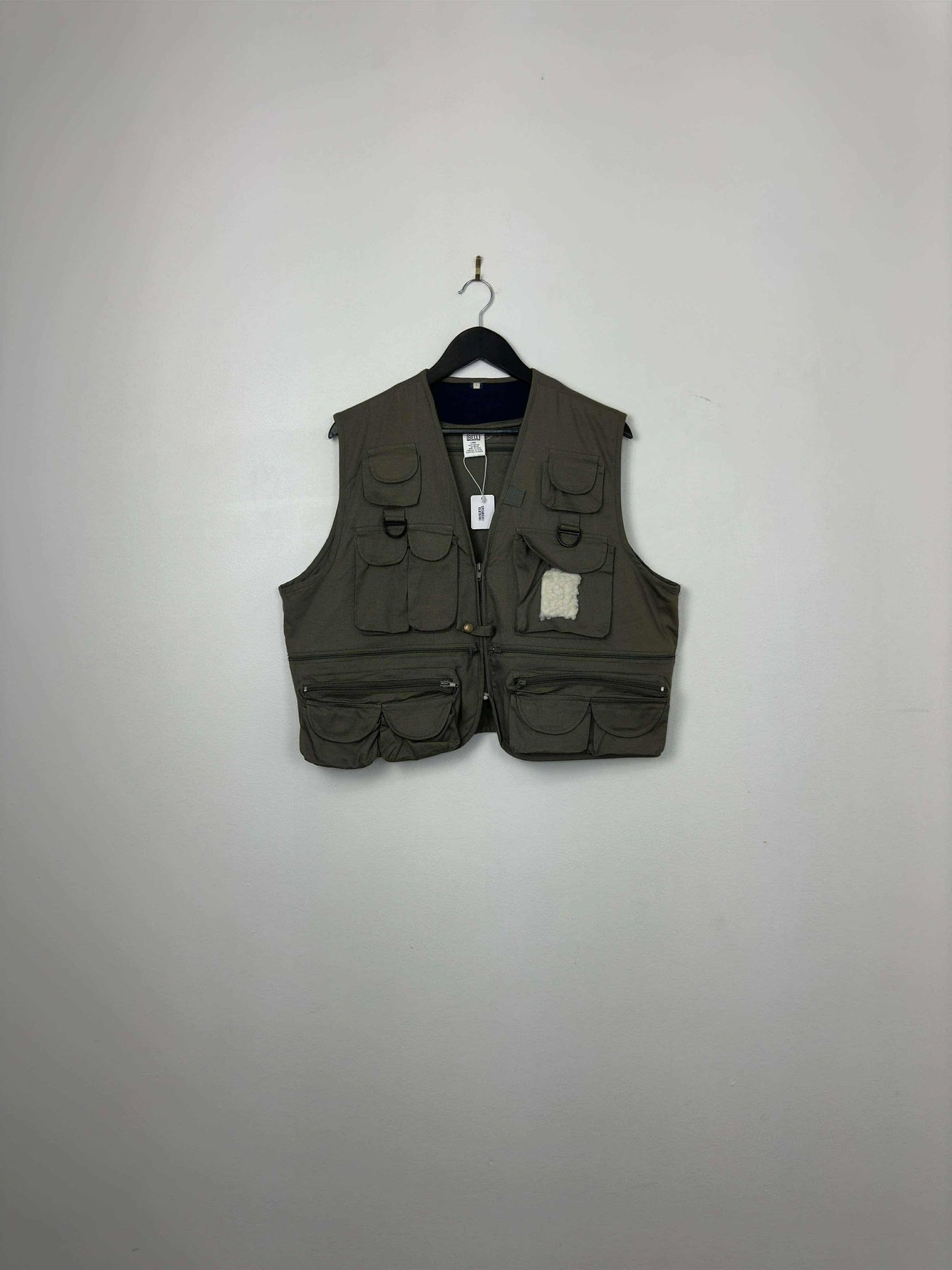 BELL x Olive Green Fishing Multipocketed Vest - L