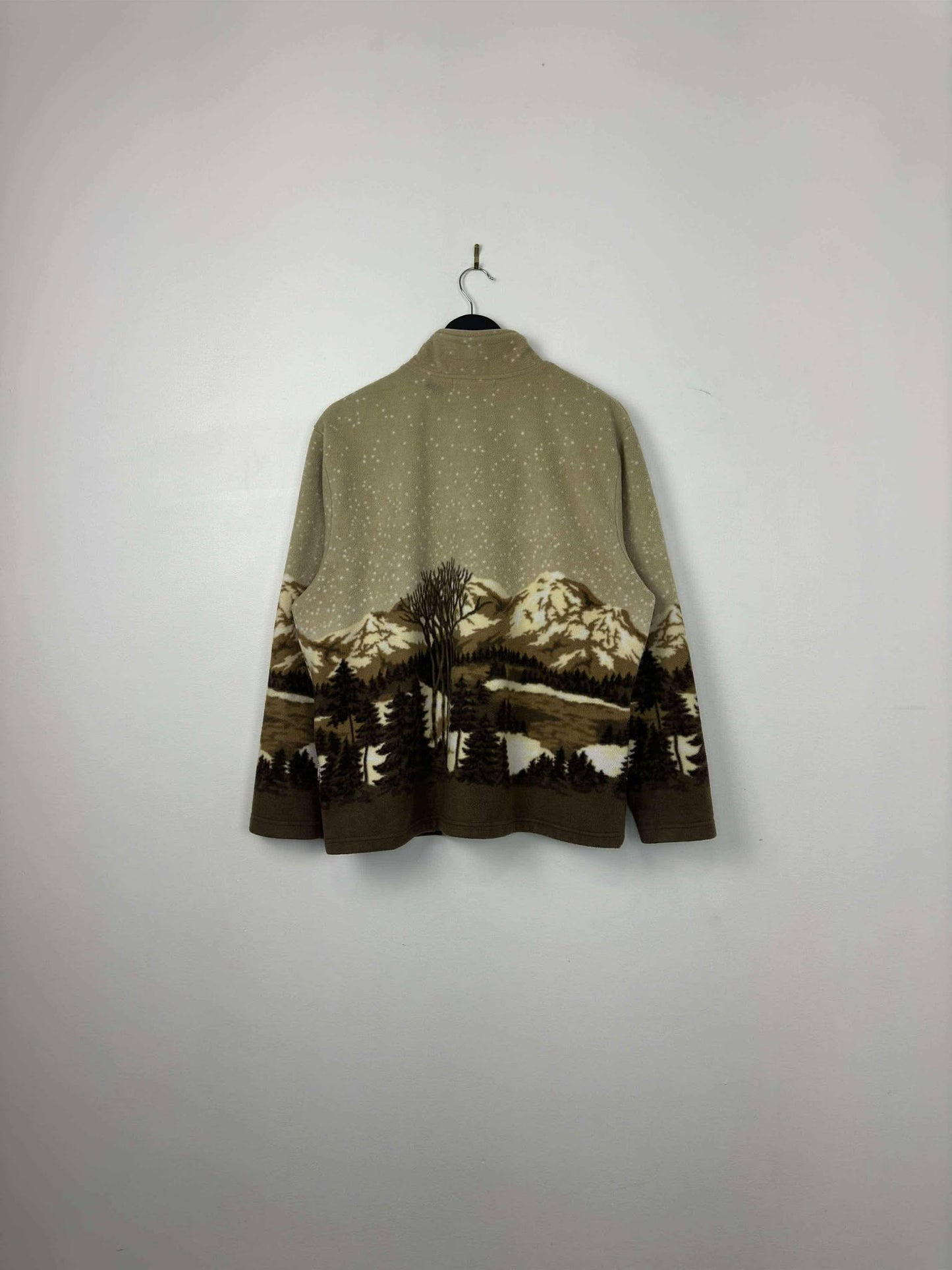 Traditions x Snowfall Winter Scene Fleece Jacket - XL