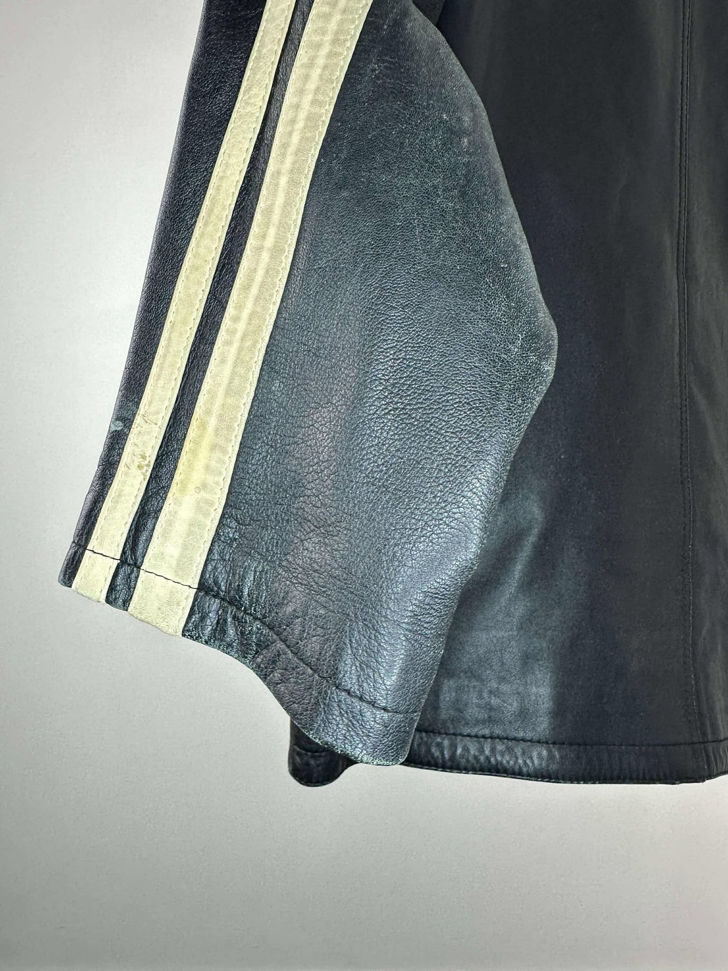 VTG x Real Leather Garments x Biker Style x Black Genuine Leather Jacket - L