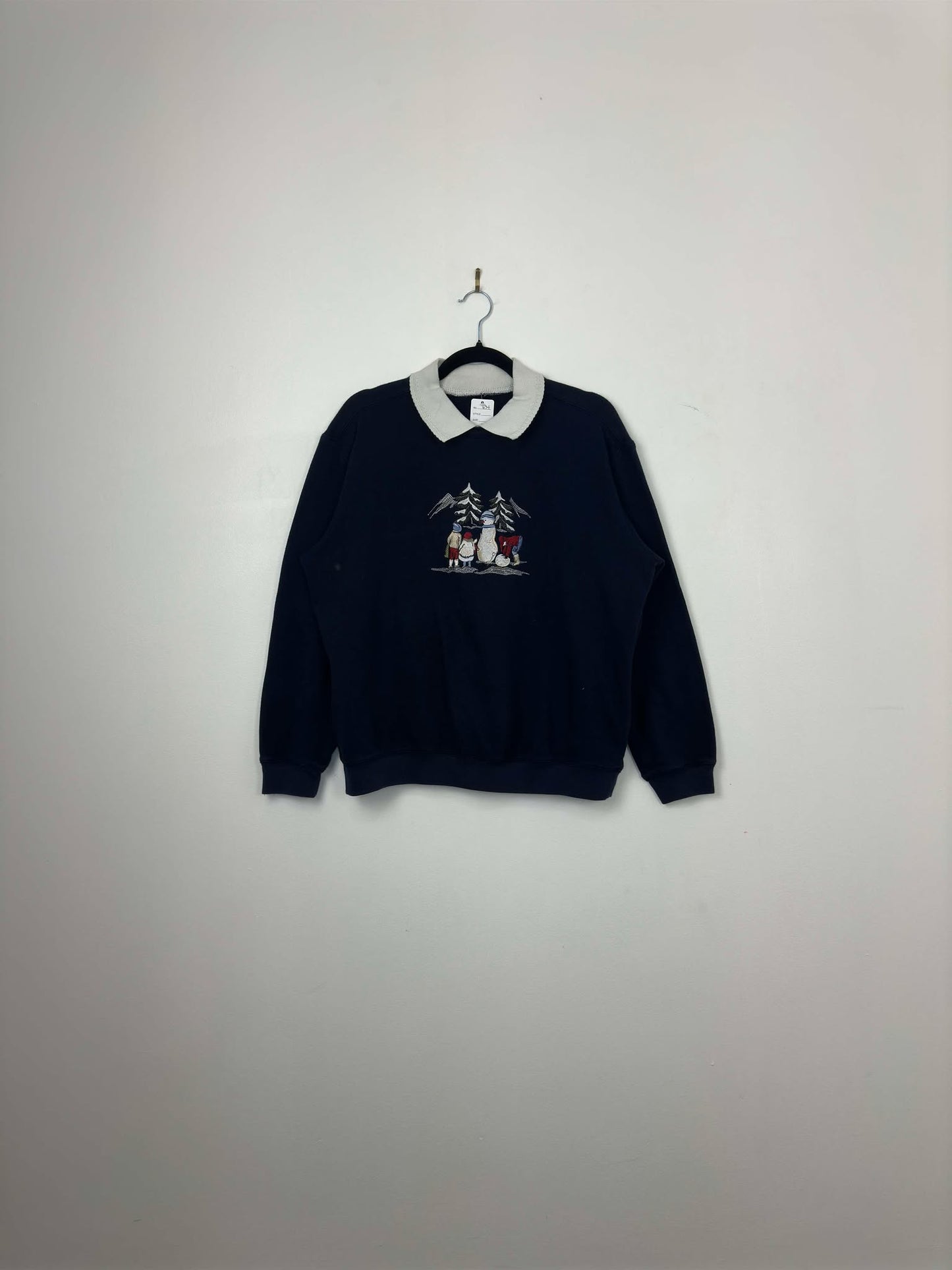 VTG x Building a Snowman Scene x Navy Collared Pullover - Cut Tag (S/M)