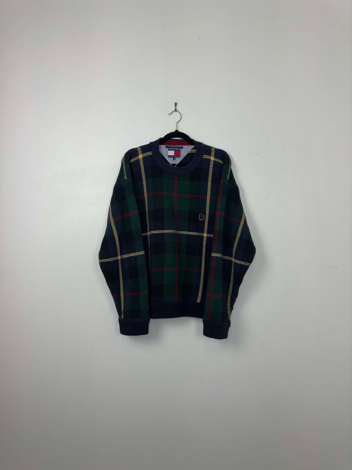 VTG x Tommy Hilfiger x Black Navy Red Green Yellow Checkered Knit Pullover Sweater - XL