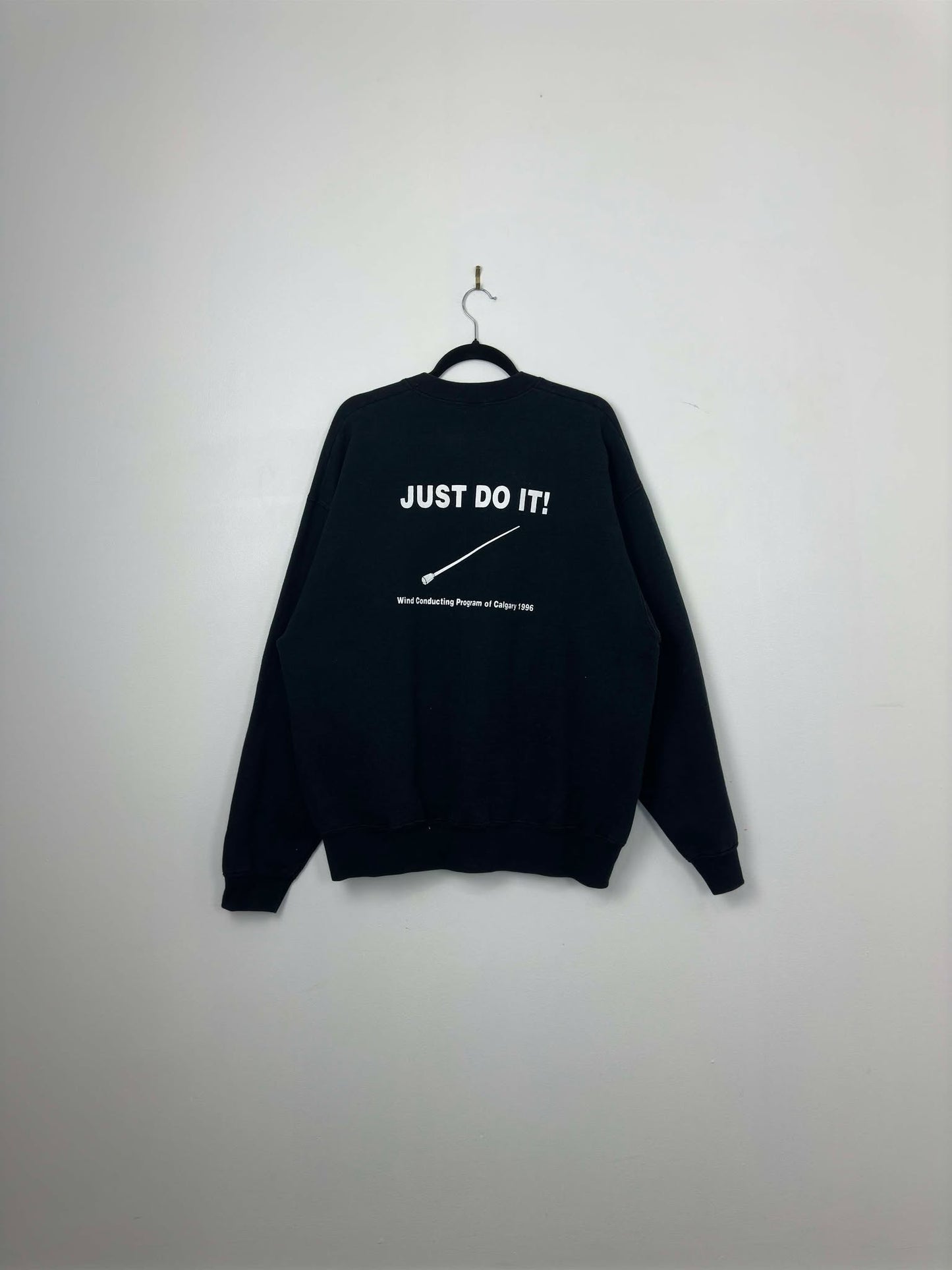 VTG x Fruit of the Loom x Score Study x Music Notes Graphic x Black Pullover Crewneck - XL
