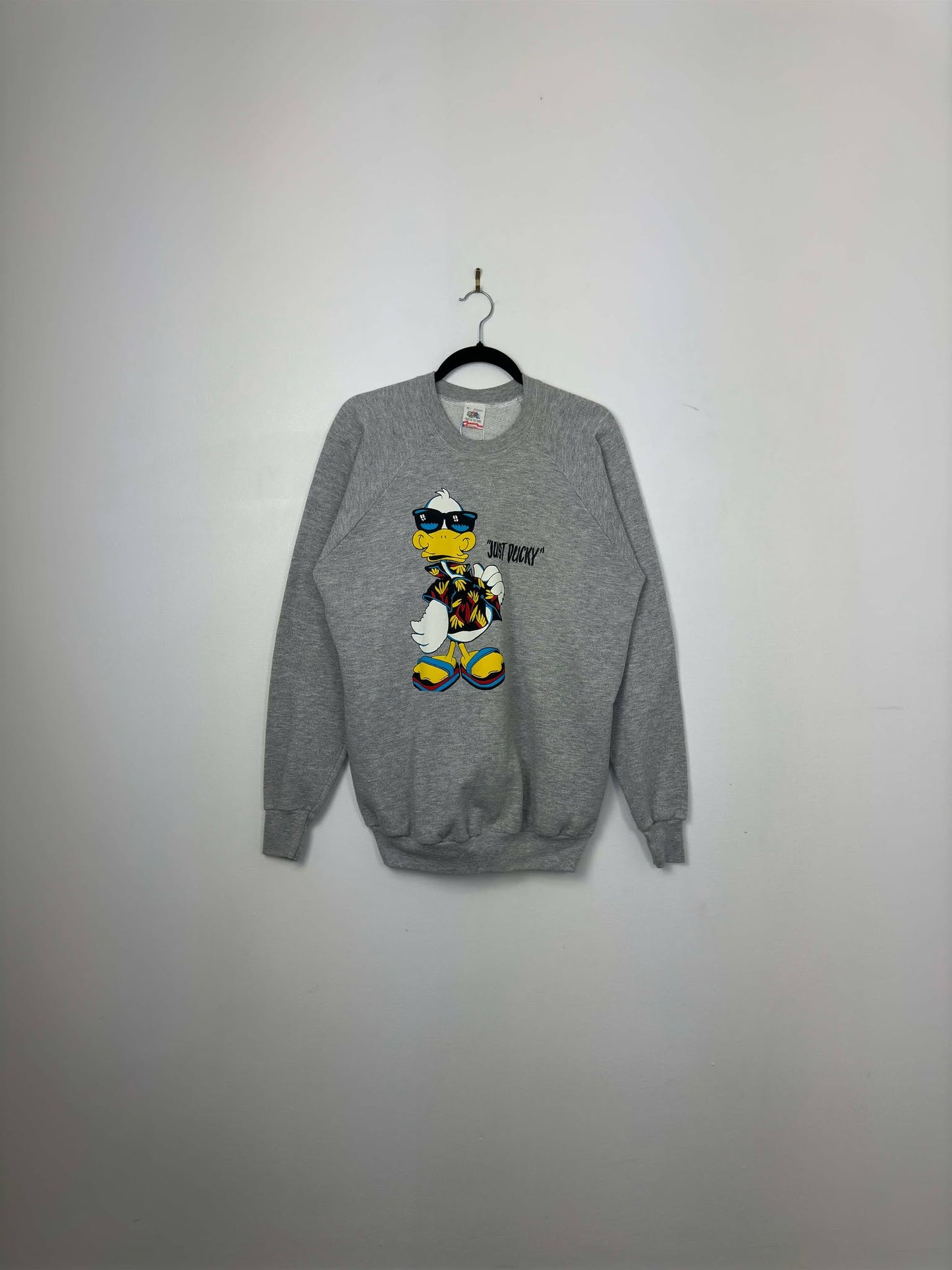 VTG x Fruit of the Loom x Just Ducky Graphic x Grey Pullover Crewneck - XL