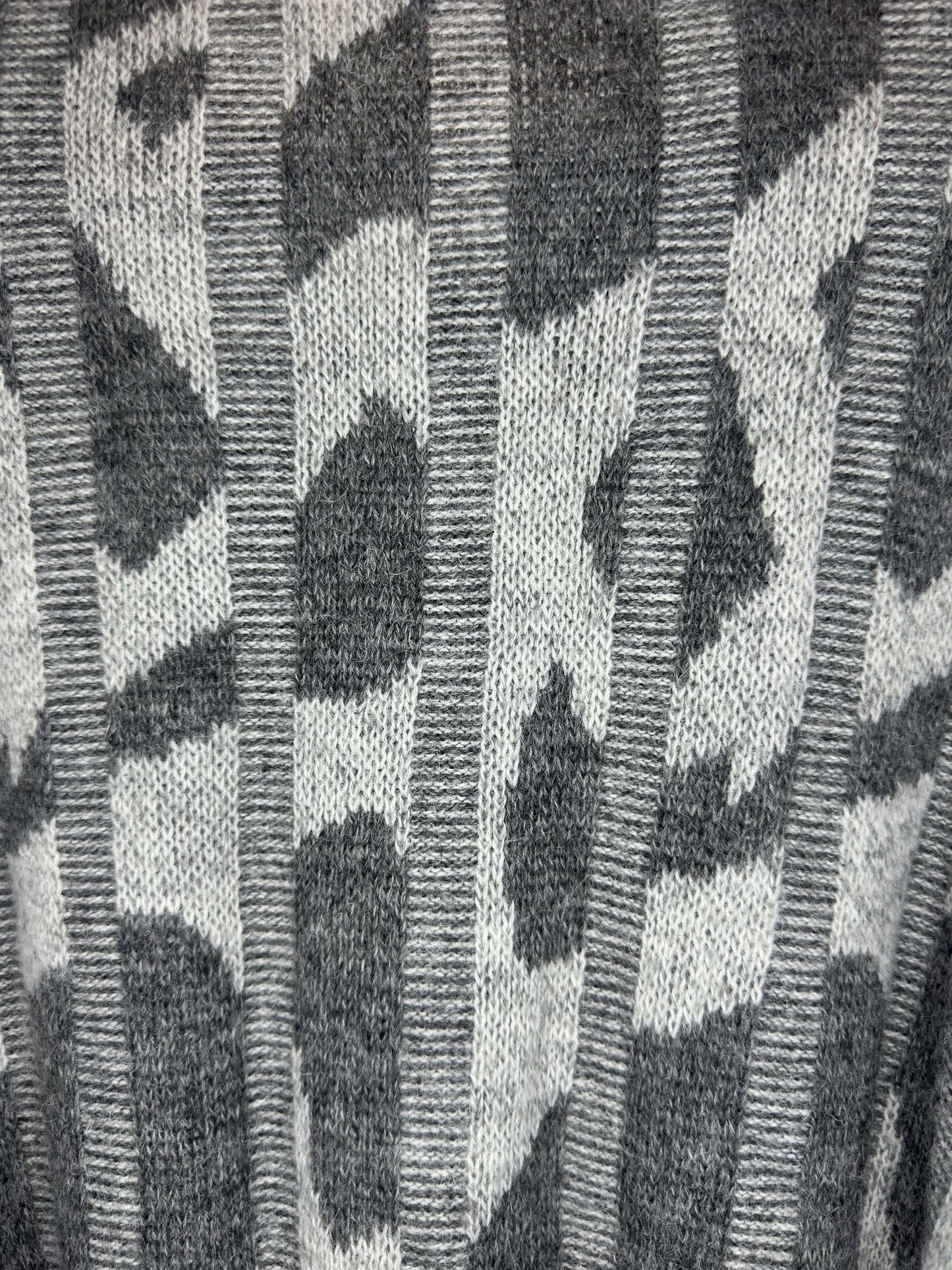 VTG x EATON x White Grey 3D Knit Pullover Sweater - L