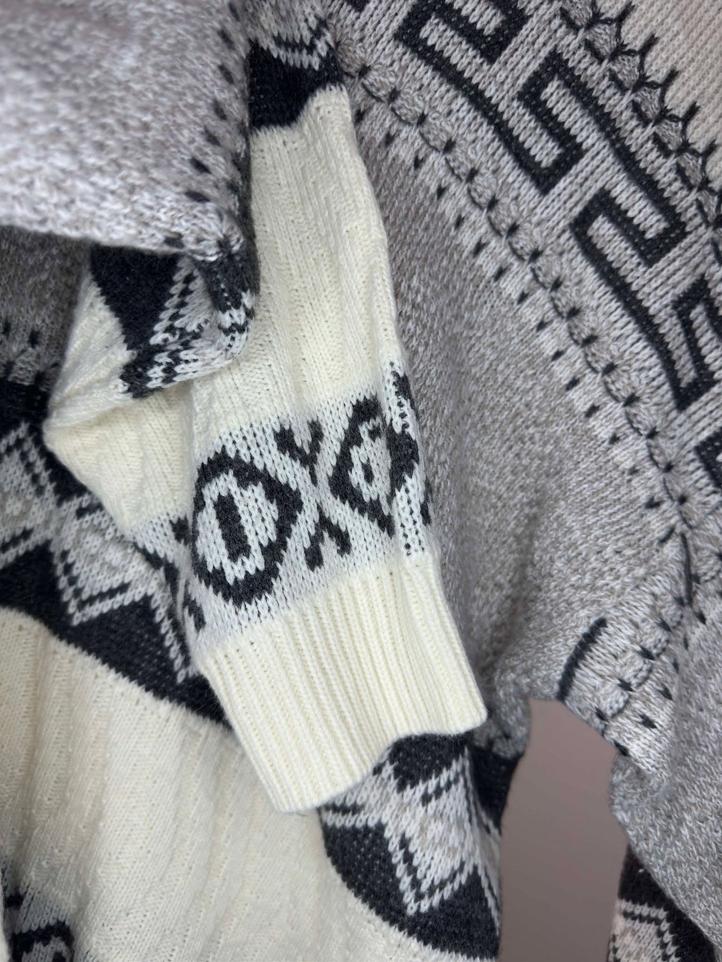 VTG x Tiptop Tailors x Beige Black Aztec Pattern Pullover Knit Sweater - M