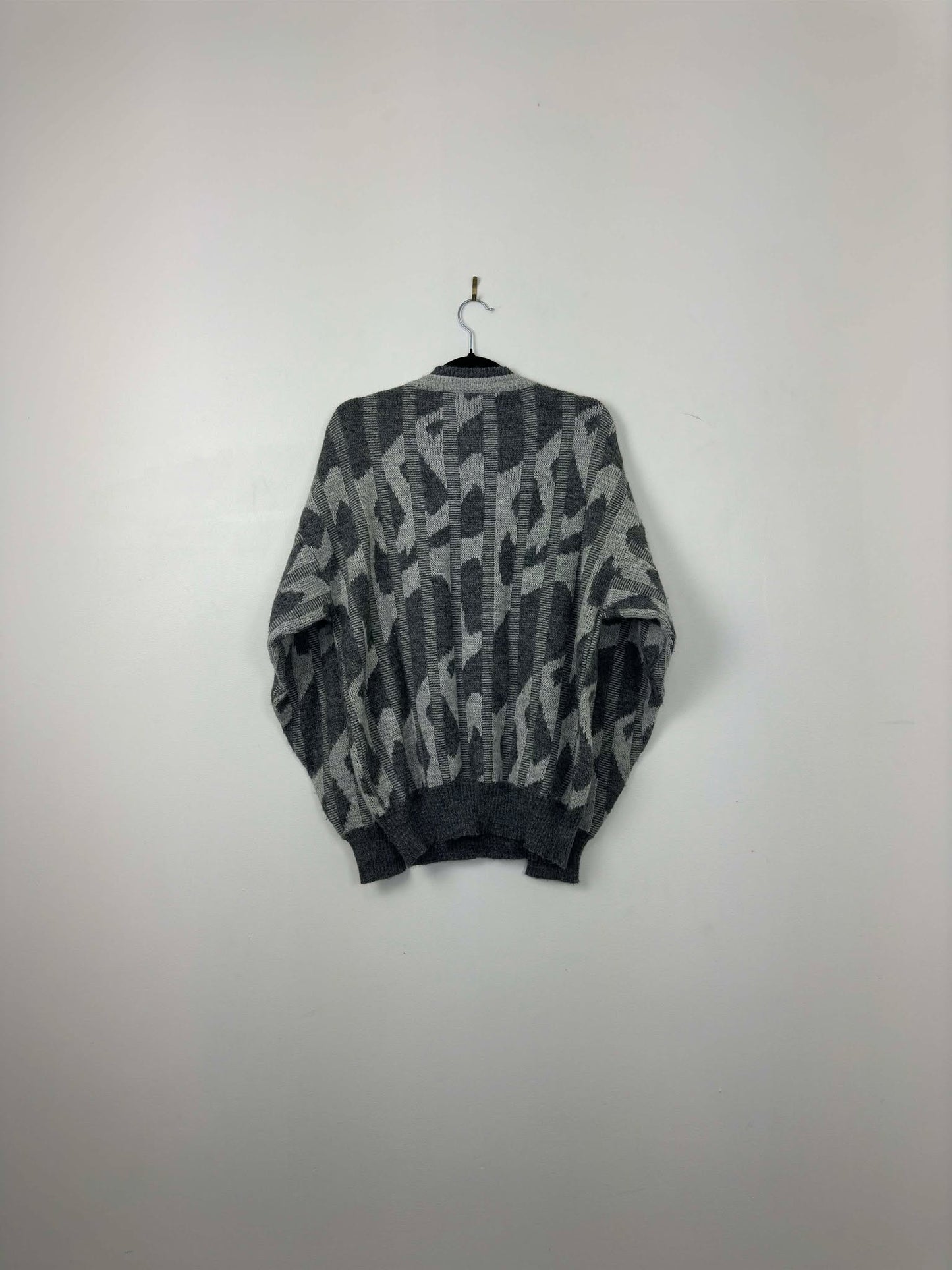VTG x EATON x White Grey 3D Knit Pullover Sweater - L