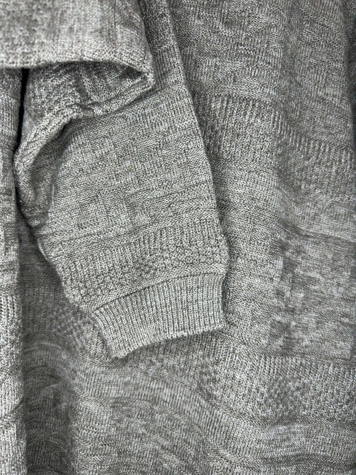VTG x Outline x Grey Aztec Pattern 3D Knit Pullover Sweater - L