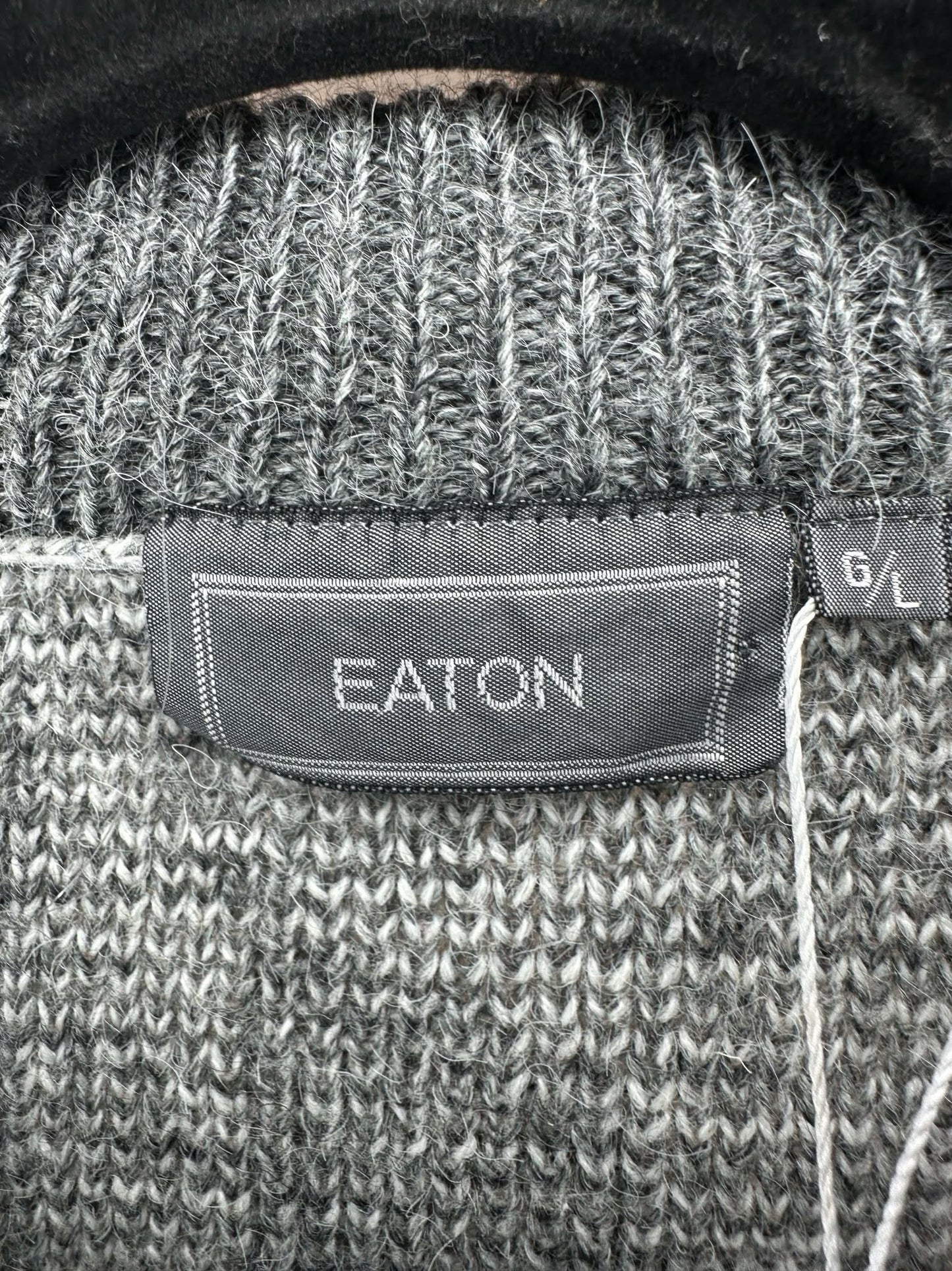 VTG x EATON x White Grey 3D Knit Pullover Sweater - L