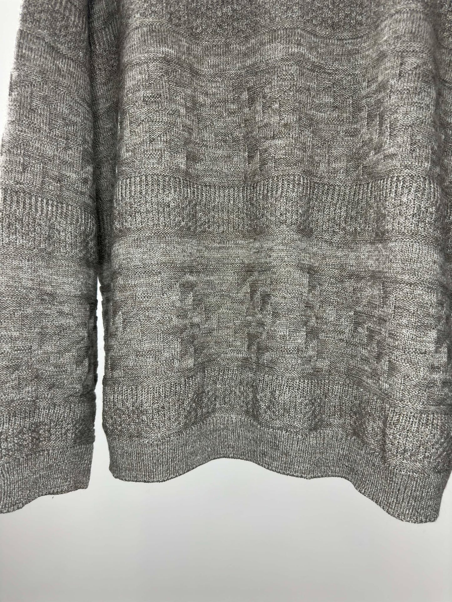 VTG x Outline x Grey Aztec Pattern 3D Knit Pullover Sweater - L