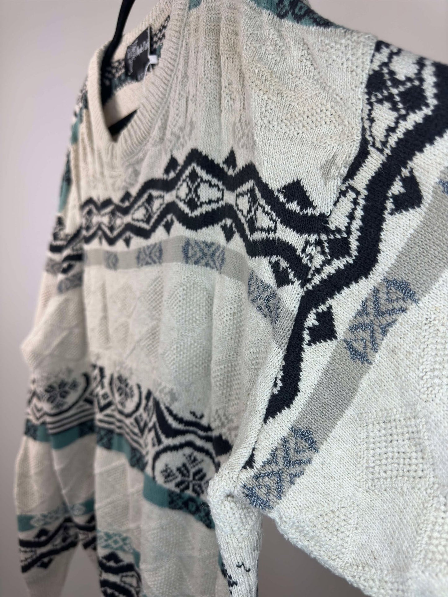 VTG x Hyde Park x Beige Black Teal Pullover 3D Knit Sweater - XL