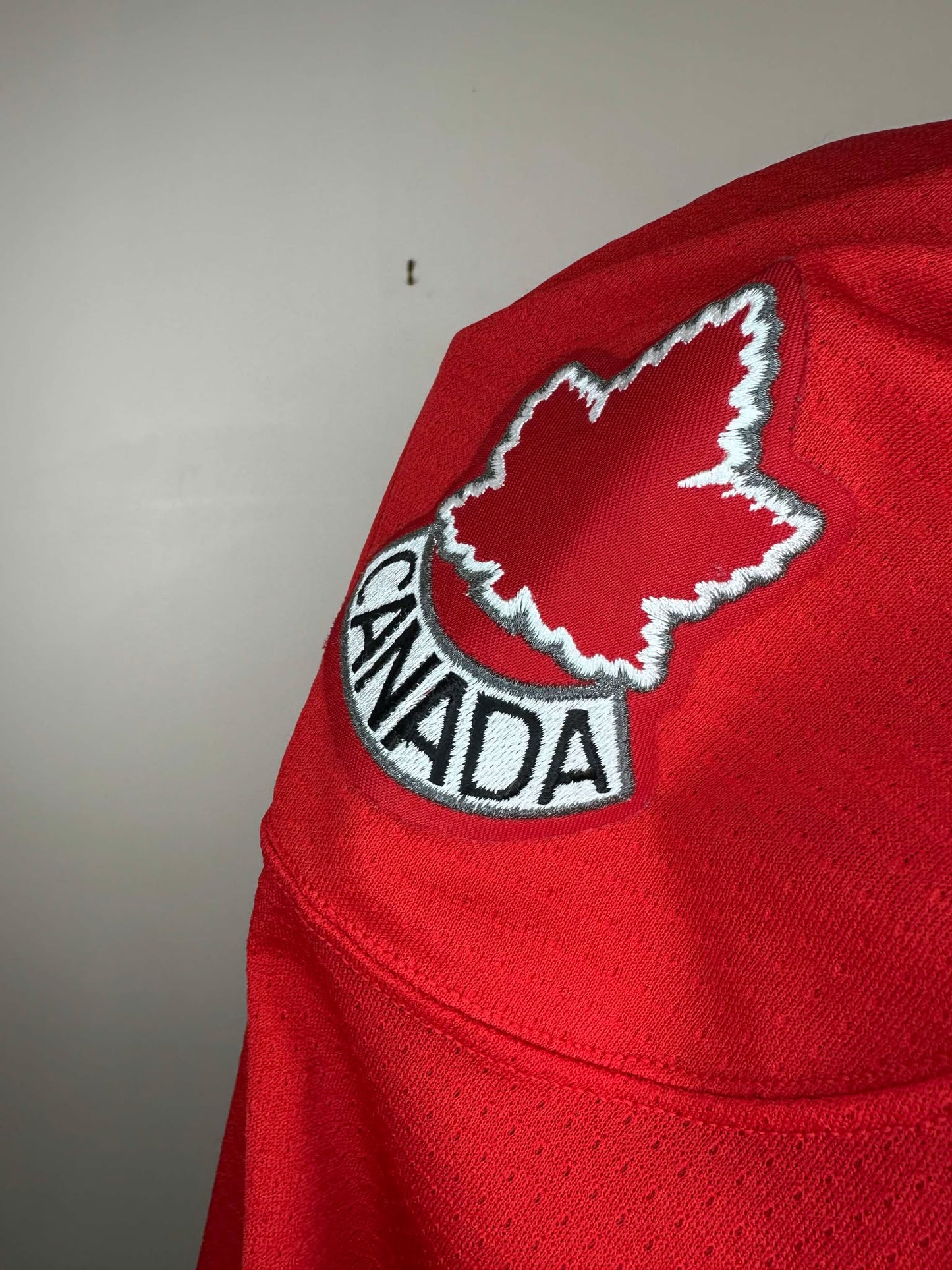 VTG x Team Nike x Team CANADA x Red Long Sleeve Hockey Jersey - XL