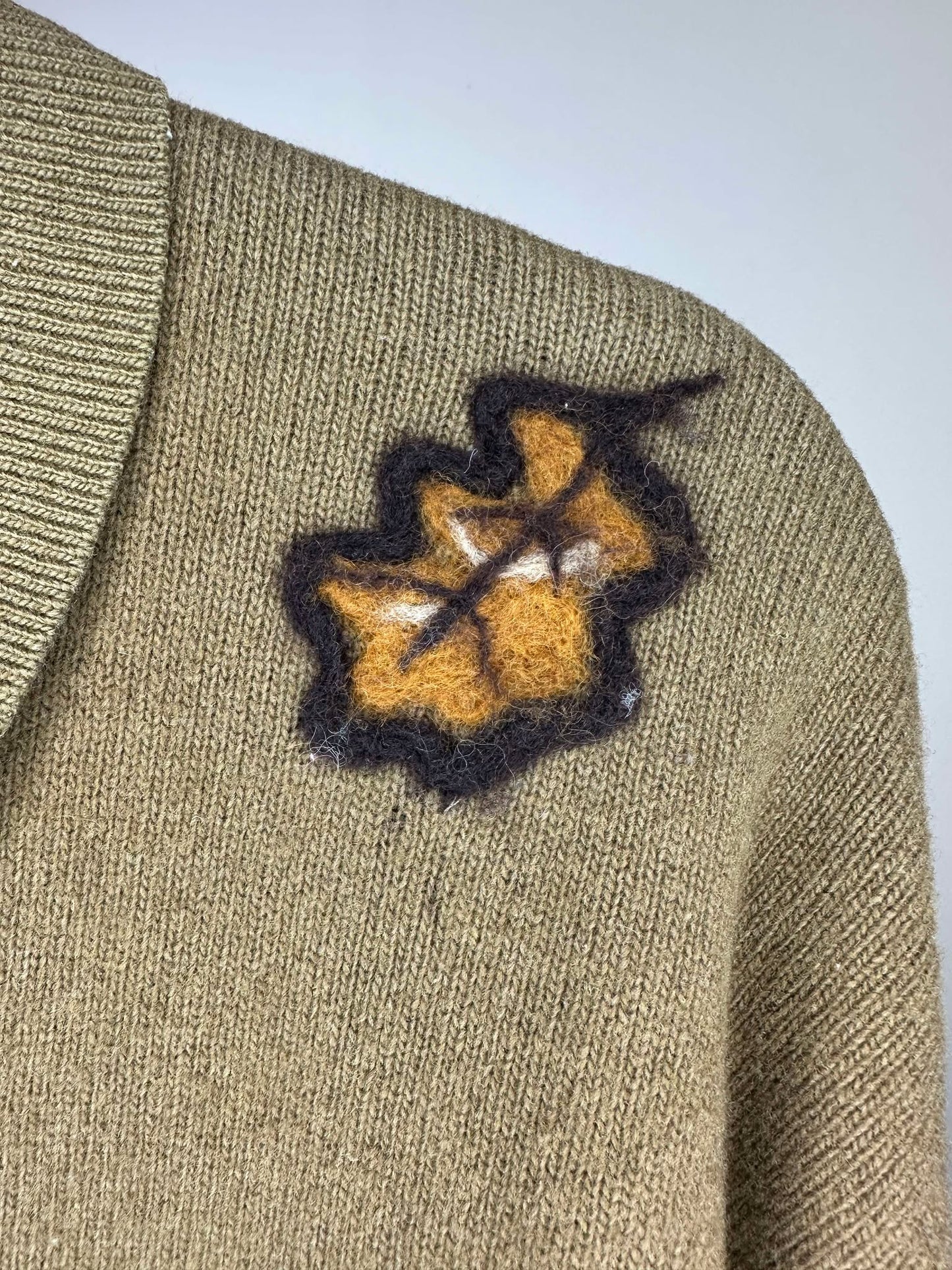VTG x Giordano x Fall Brown Leaf & Acord Collared Pullover Knit - Women's L
