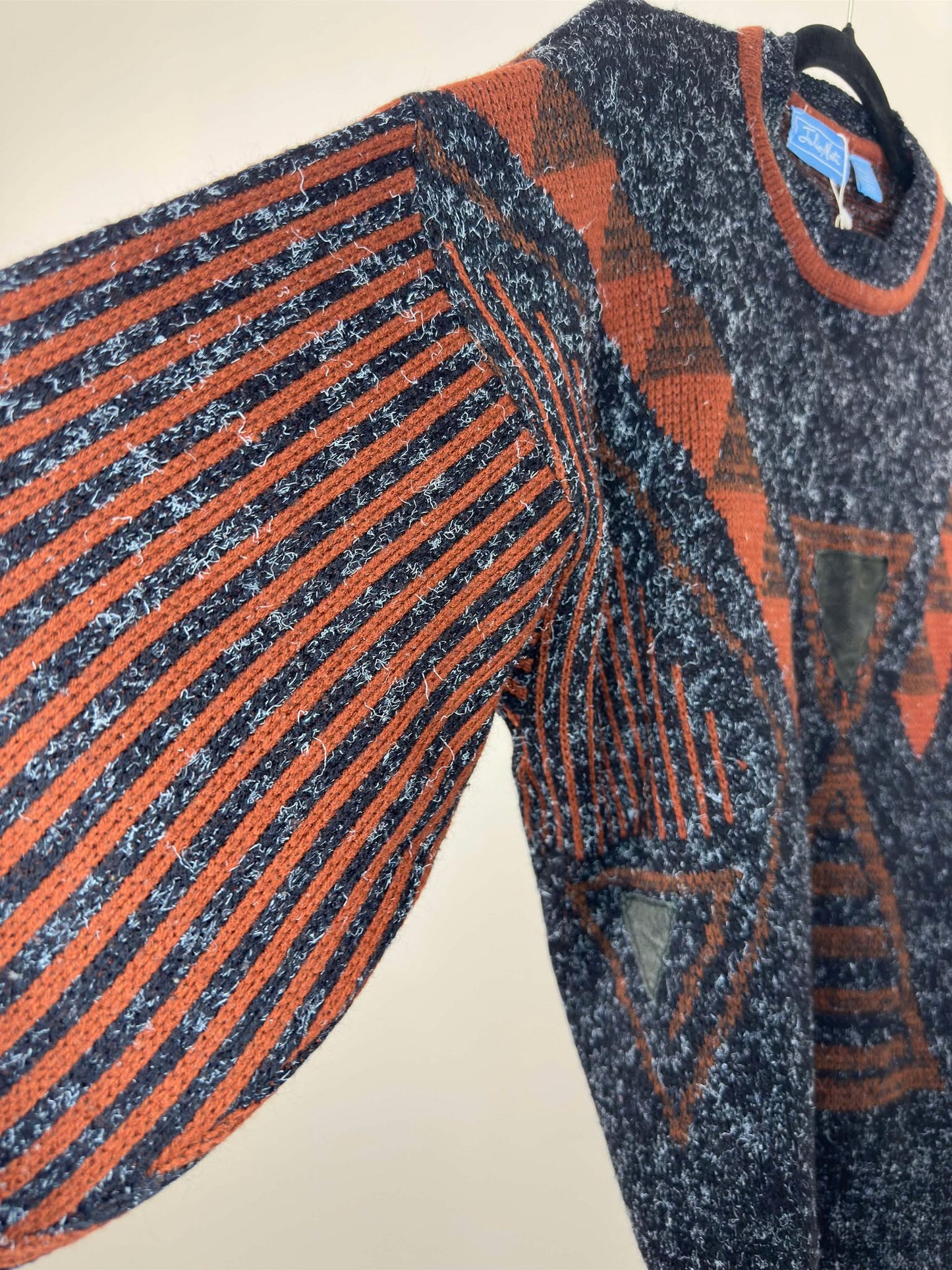 VTG x Julio Mati x Dark Orange Black Aztec Pullover Knit Sweater - L