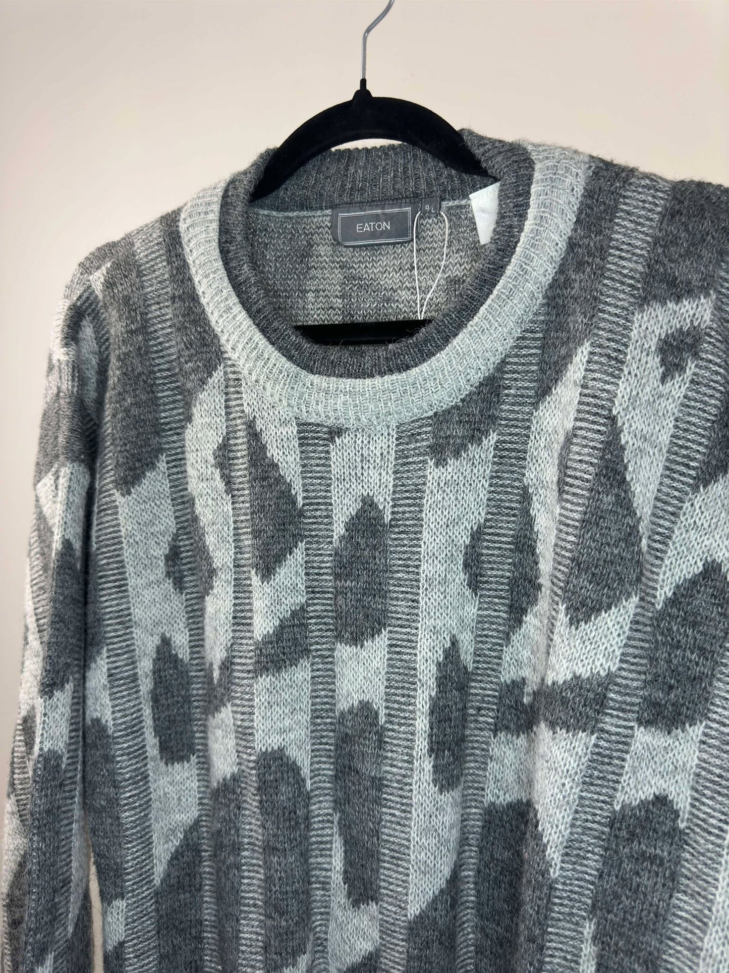 VTG x EATON x White Grey 3D Knit Pullover Sweater - L