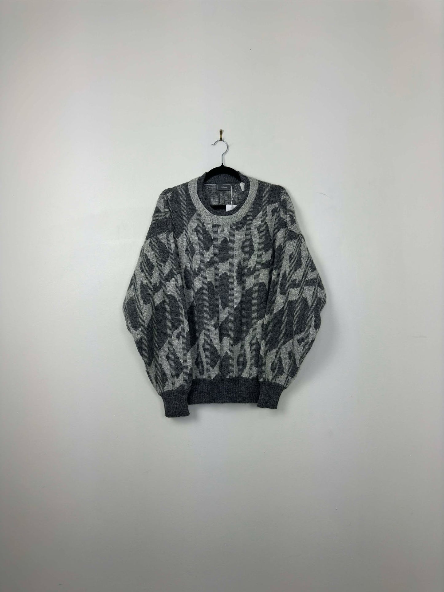 VTG x EATON x White Grey 3D Knit Pullover Sweater - L