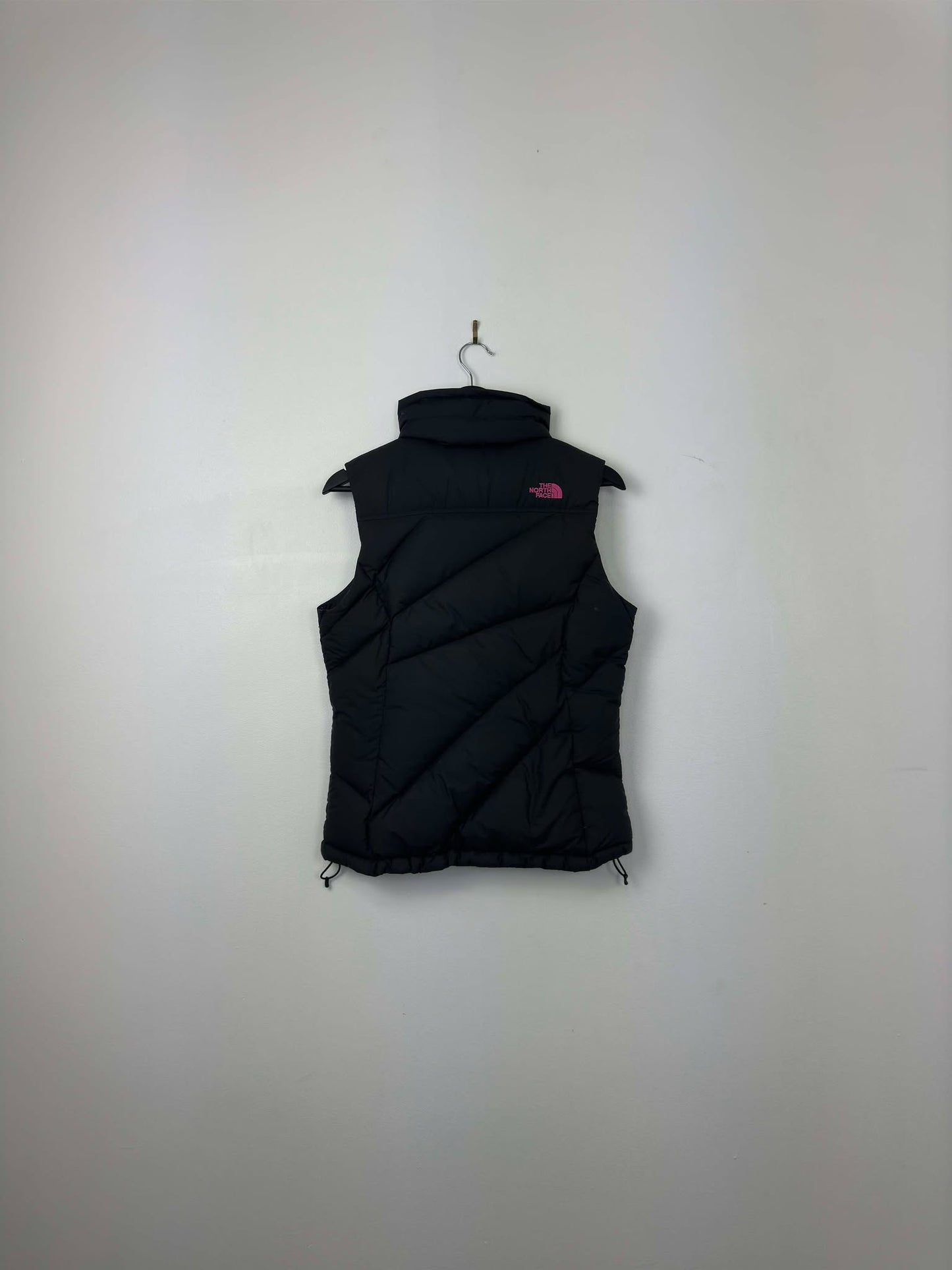 The North Face x Breast Cancer Awareness x 550 Down Fill x Diagonal Insulated Puffer Vest - Women's S