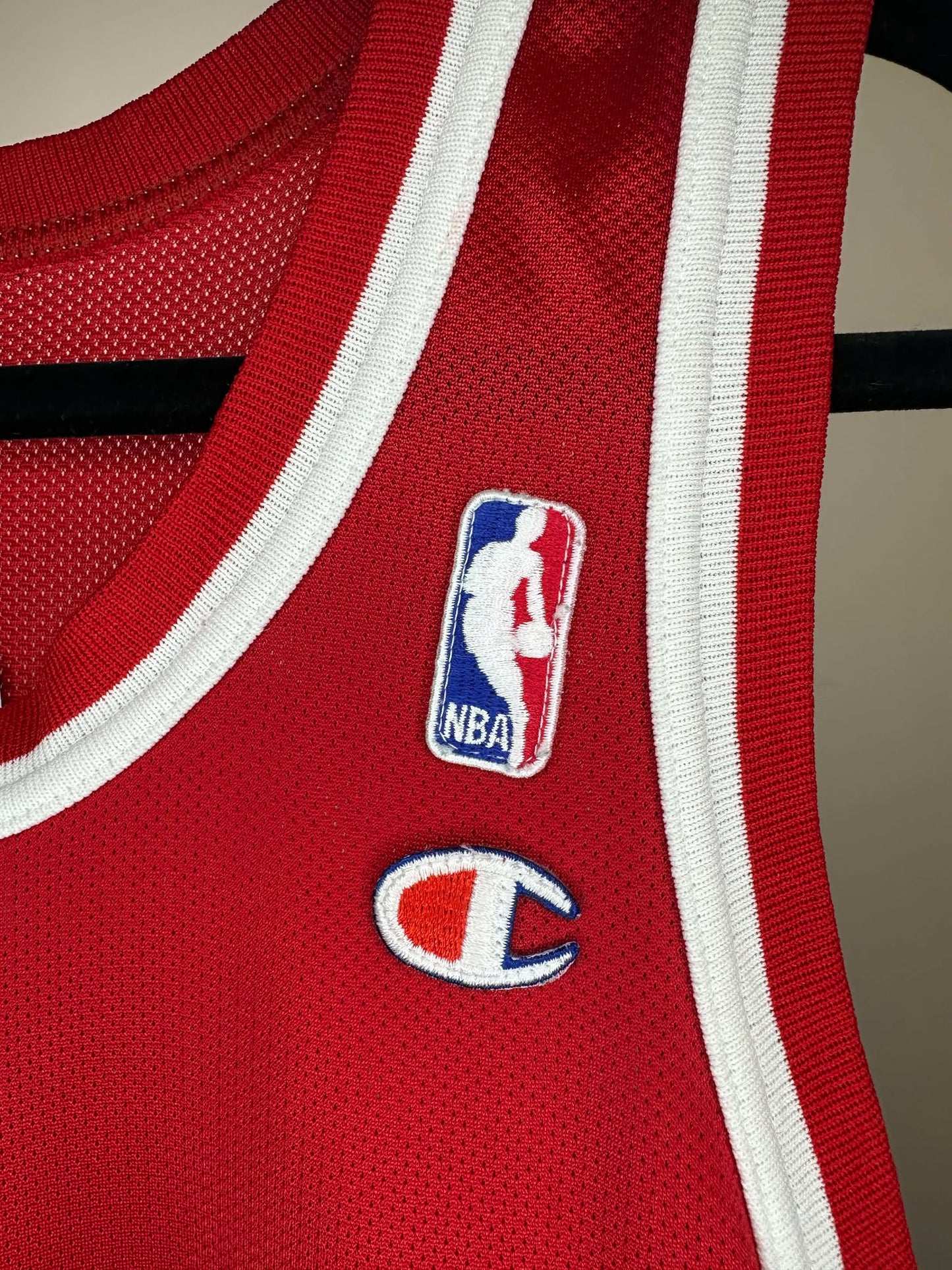 VTG x Champion x NBA x Philadelphia 76ers x Jerry Stackhouse x Red Basketball Jersey - 40 (S/M)