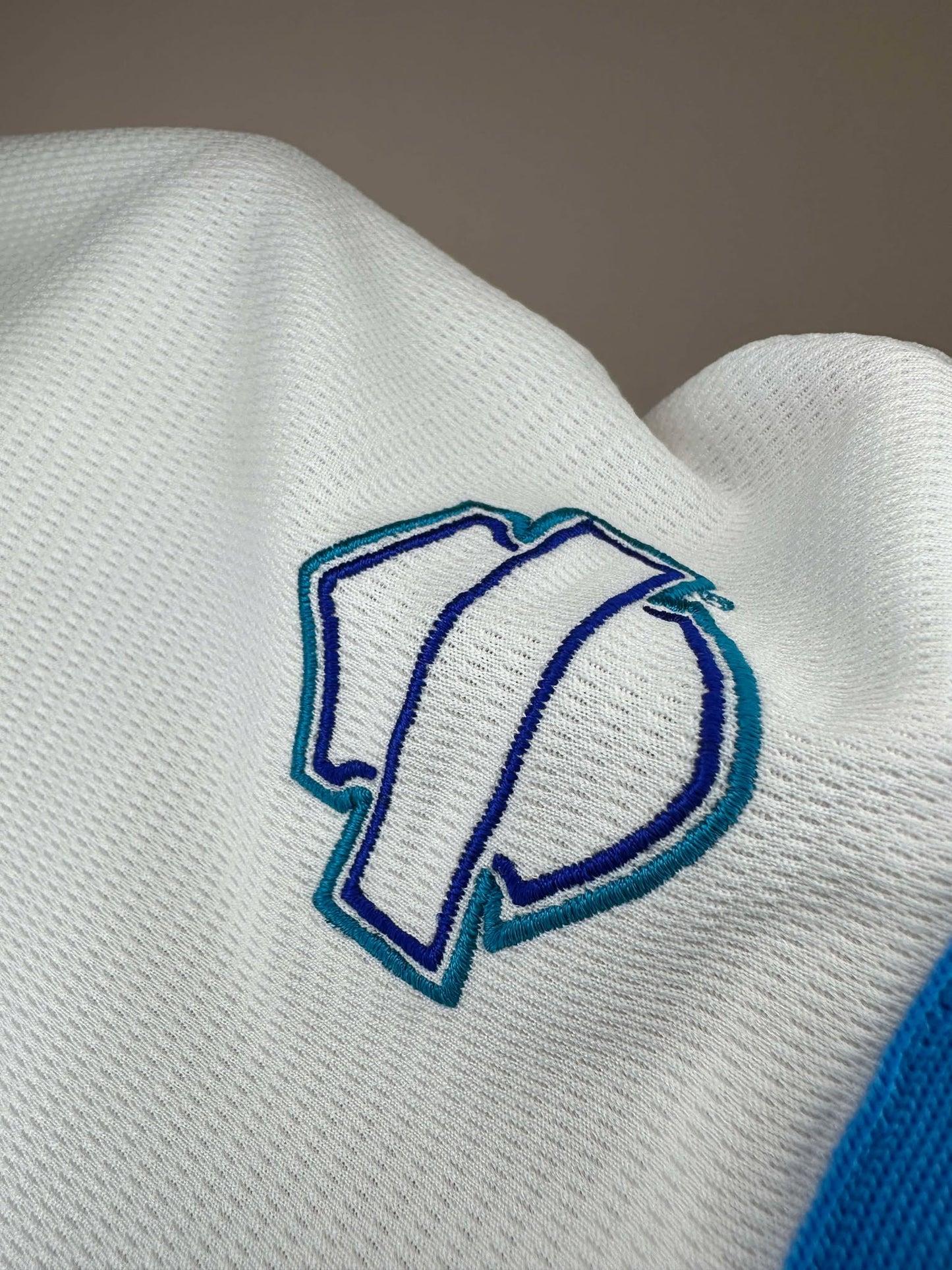VTG x Harley Davidson x Big Barn Des Moines, IA x Blank White Blue Baseball Type Jersey - XL
