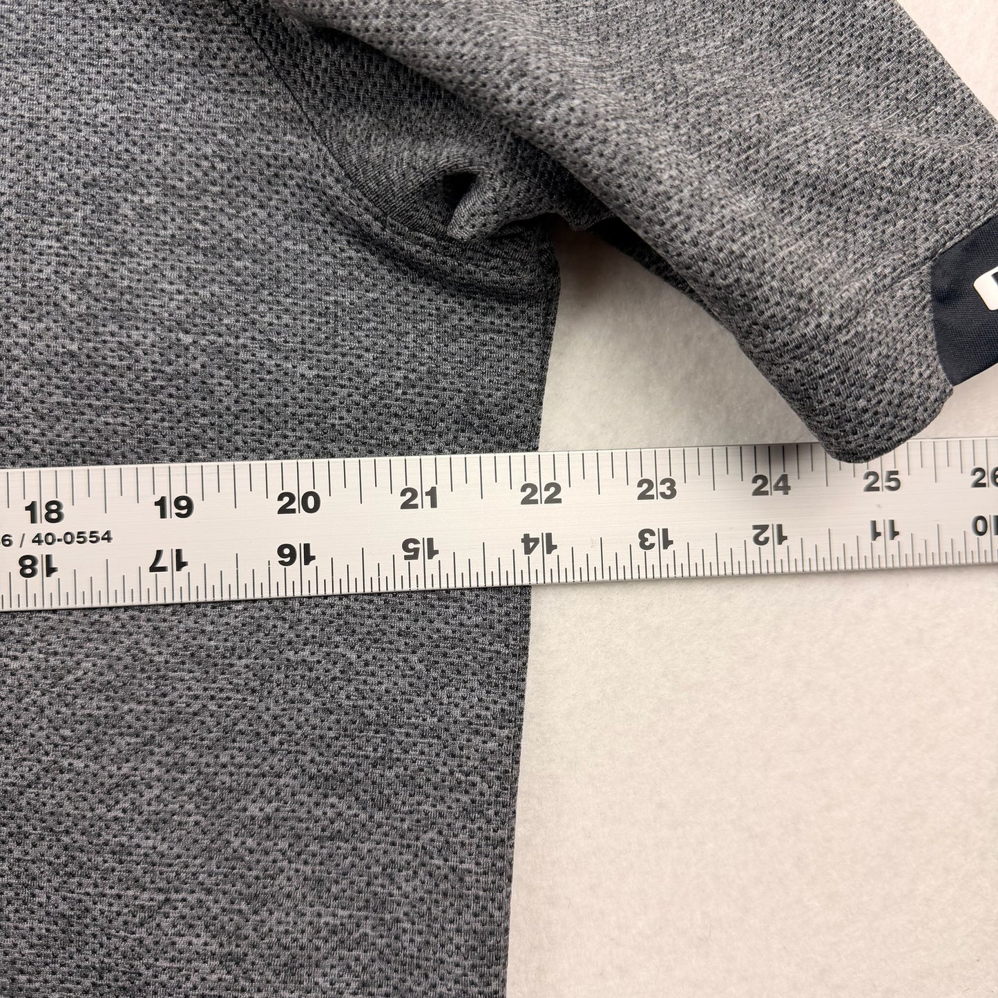 Modern Oakley Regular Fit Center Logo Grey Polo Shirt