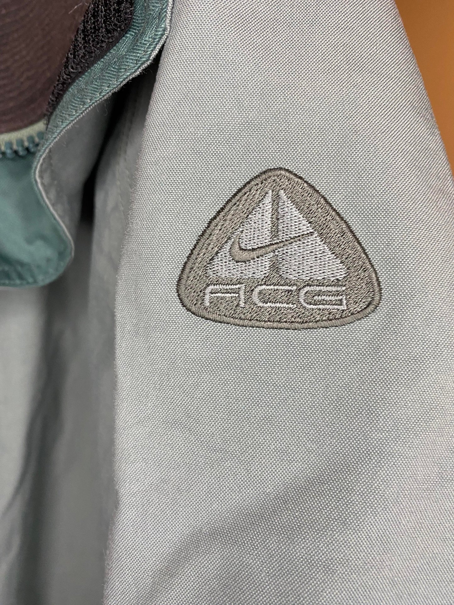 Nike x ACG x Insulated Heavy Snow Jacket - L