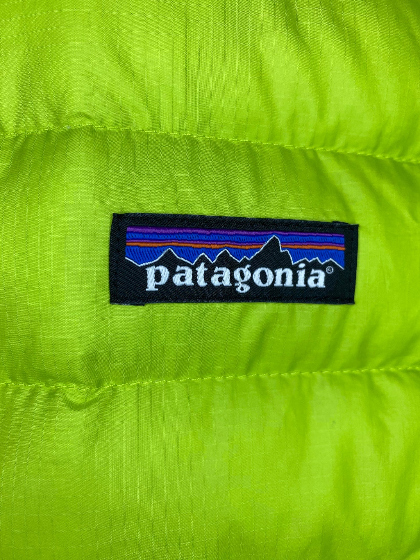 Patagonia x Black Zip-Up Puffer Quilted Jacket - M