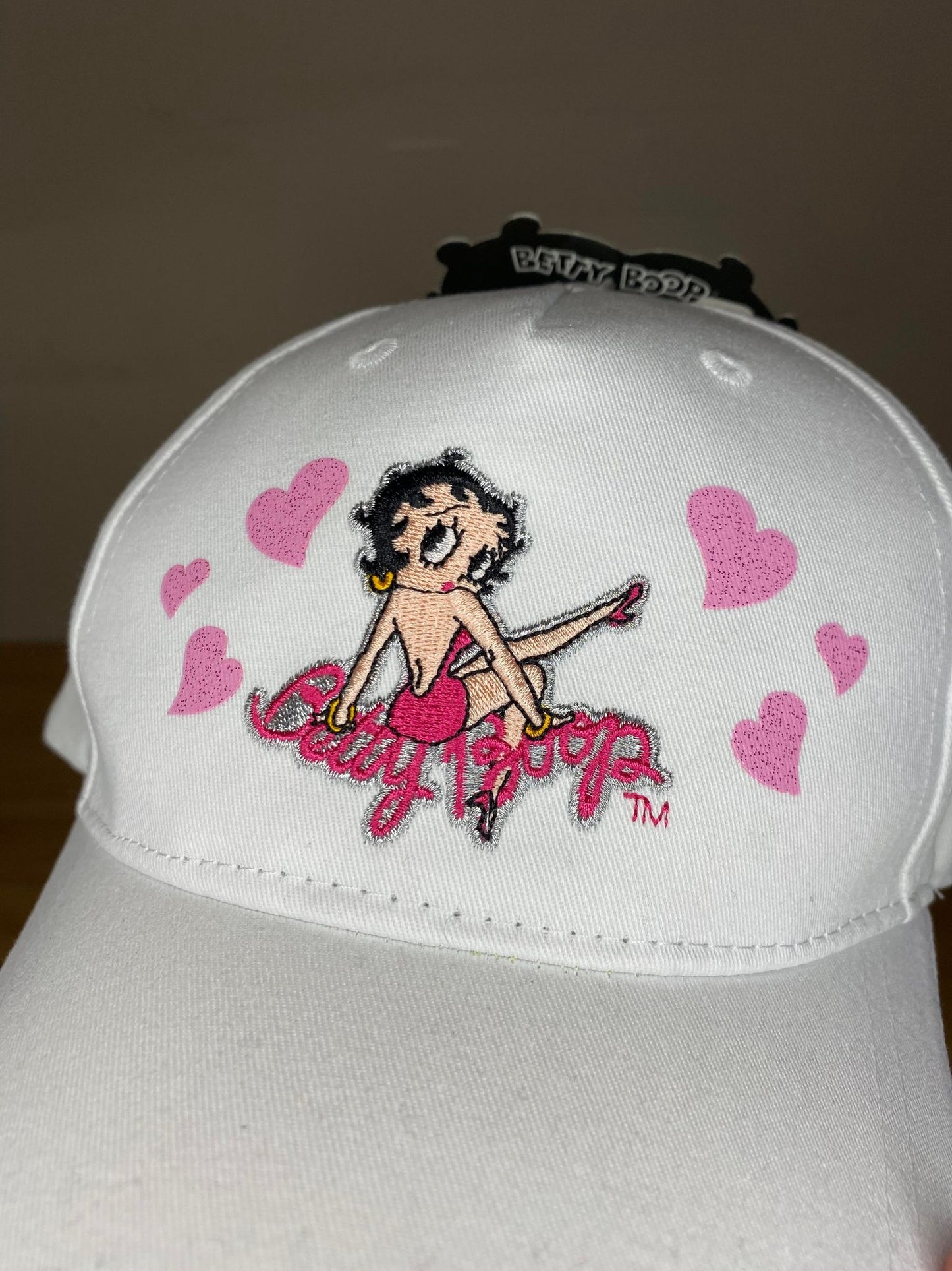 VTG x Betty Boop x Fleischer Studios Inc. White Embroidery Strap-back Hat - OS