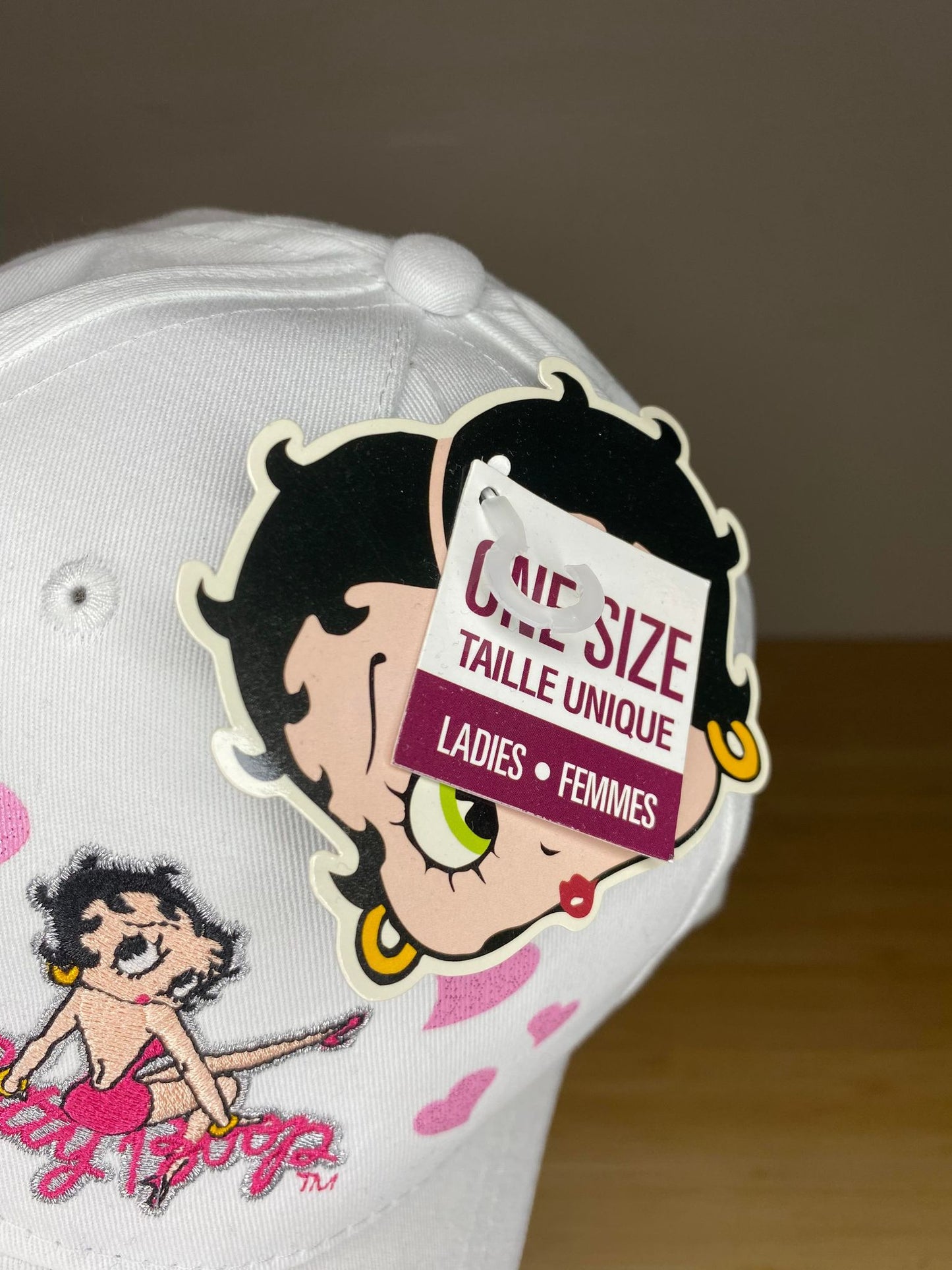 VTG x Betty Boop x Fleischer Studios Inc. White Embroidery Strap-back Hat - OS