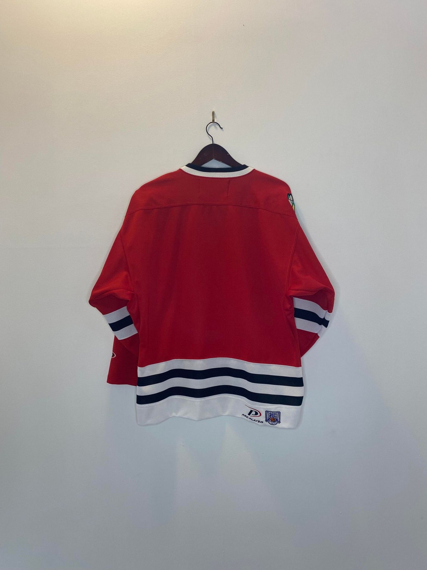 VTG x Pro Player x NFL x Chicago Blackhawks x Red Long Sleeve Hockey Jersey - M