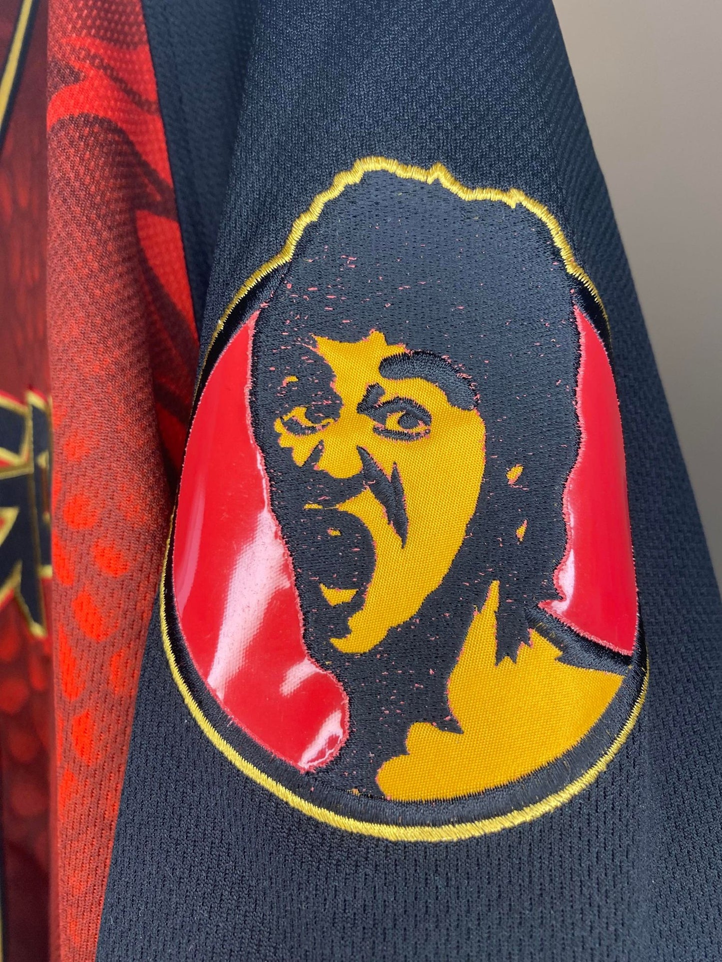 VTG x Bruce Lee x Universal Studios x The DRAGON x Red/Black Baseball Type Jersey - L