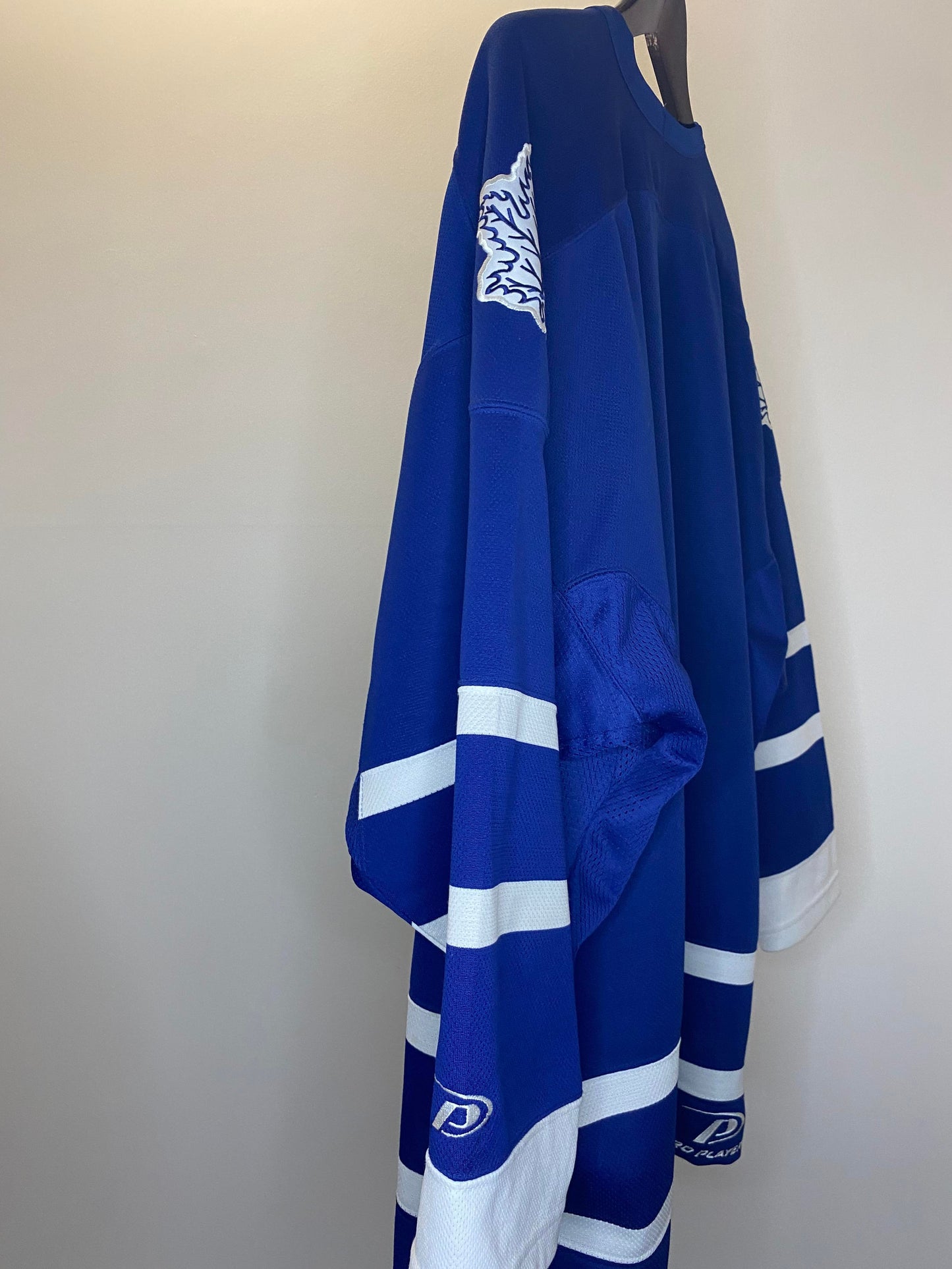 VTG x Pro Player x NFL x Toronto Maple Leafs x Blue Long Sleeve Hockey Jersey - XL