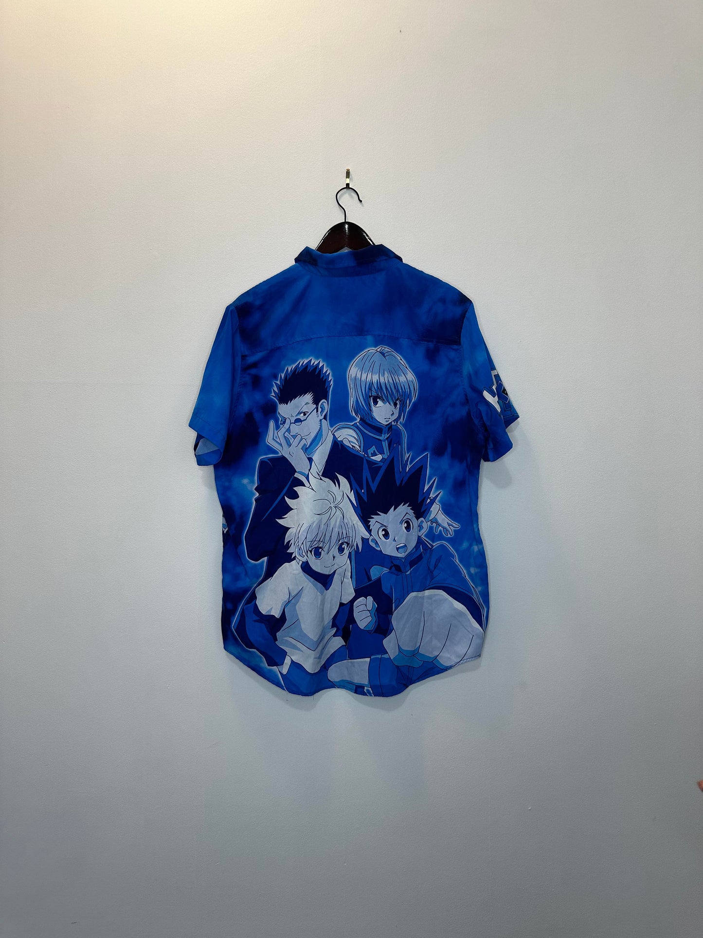 Hot Topic x HUNTERxHUNTER x AOP Blue Short Sleeve Button Up - XL