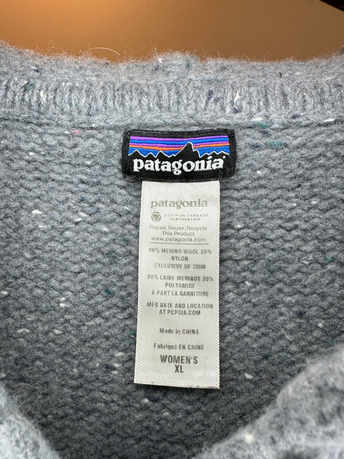 PATAGONIA x Grey Hooded Wool Knit Pullover Sweater - XL (Women's)