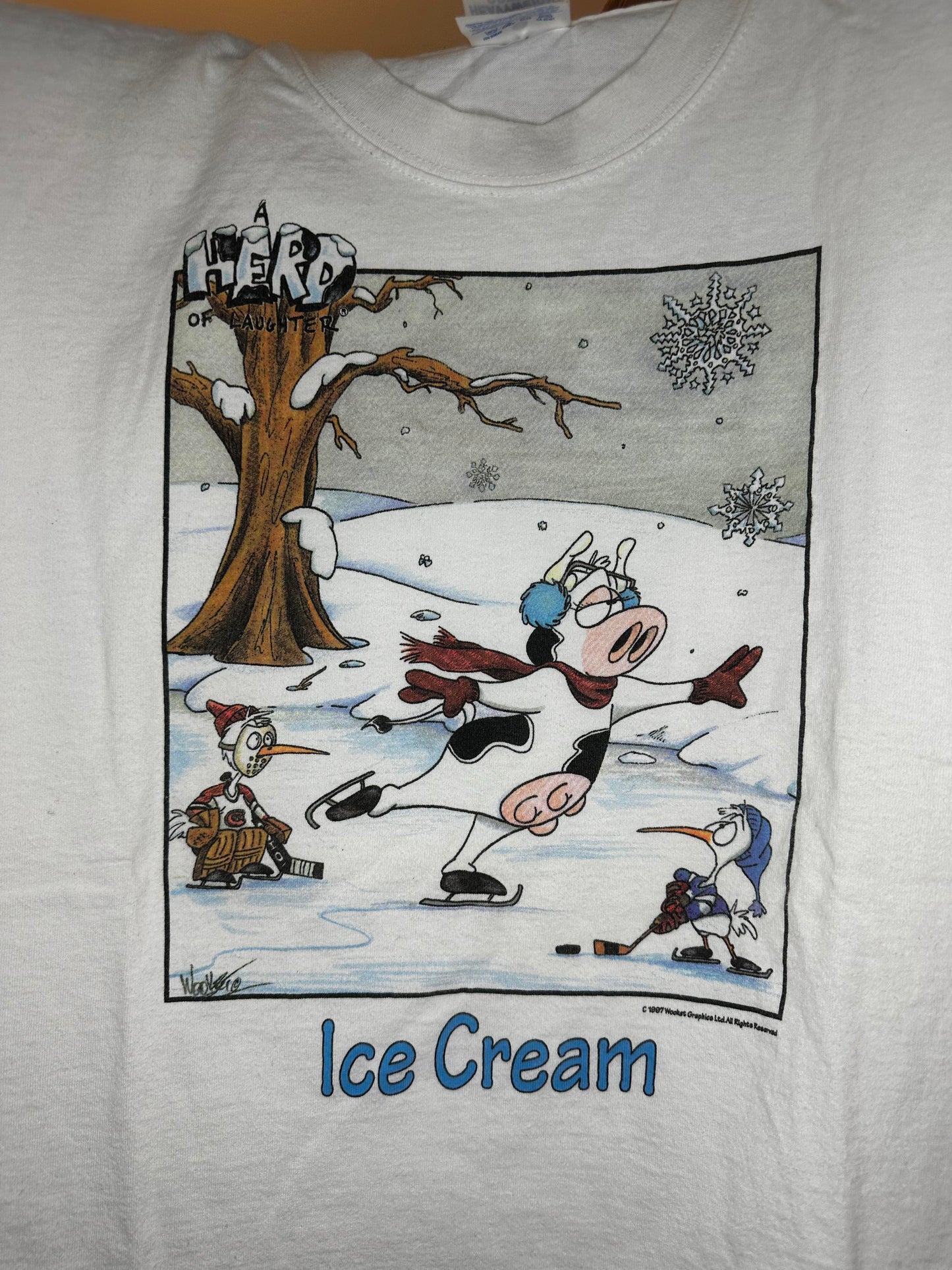 VTG x Gildan x A Herd of Laughter x 97' Ice Cream White Statement Graphic Tee - L