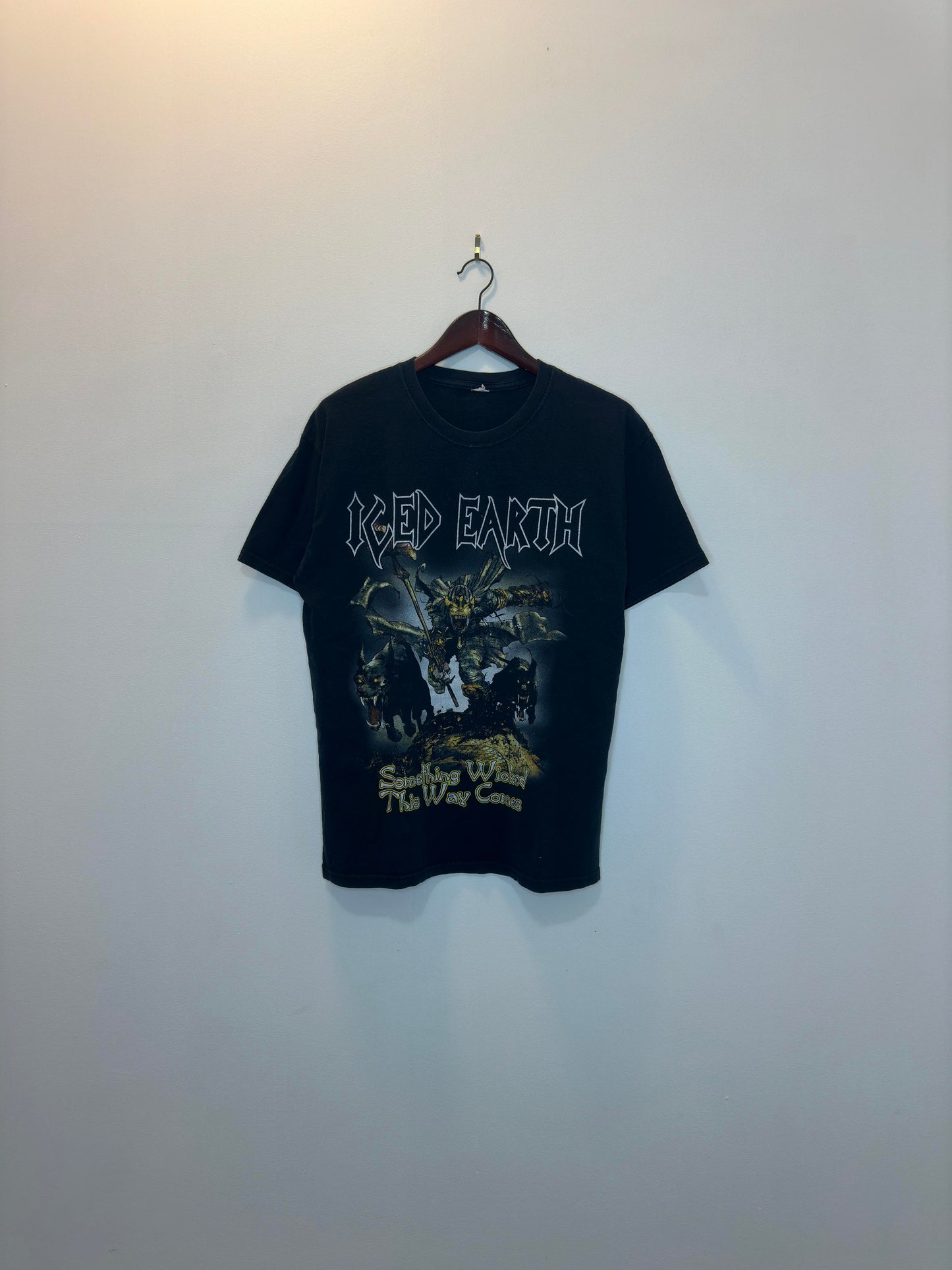 Y2K x Iced Earth x Something Wicked This Way Comes x Black Graphic Tee - M (Cut Tag)