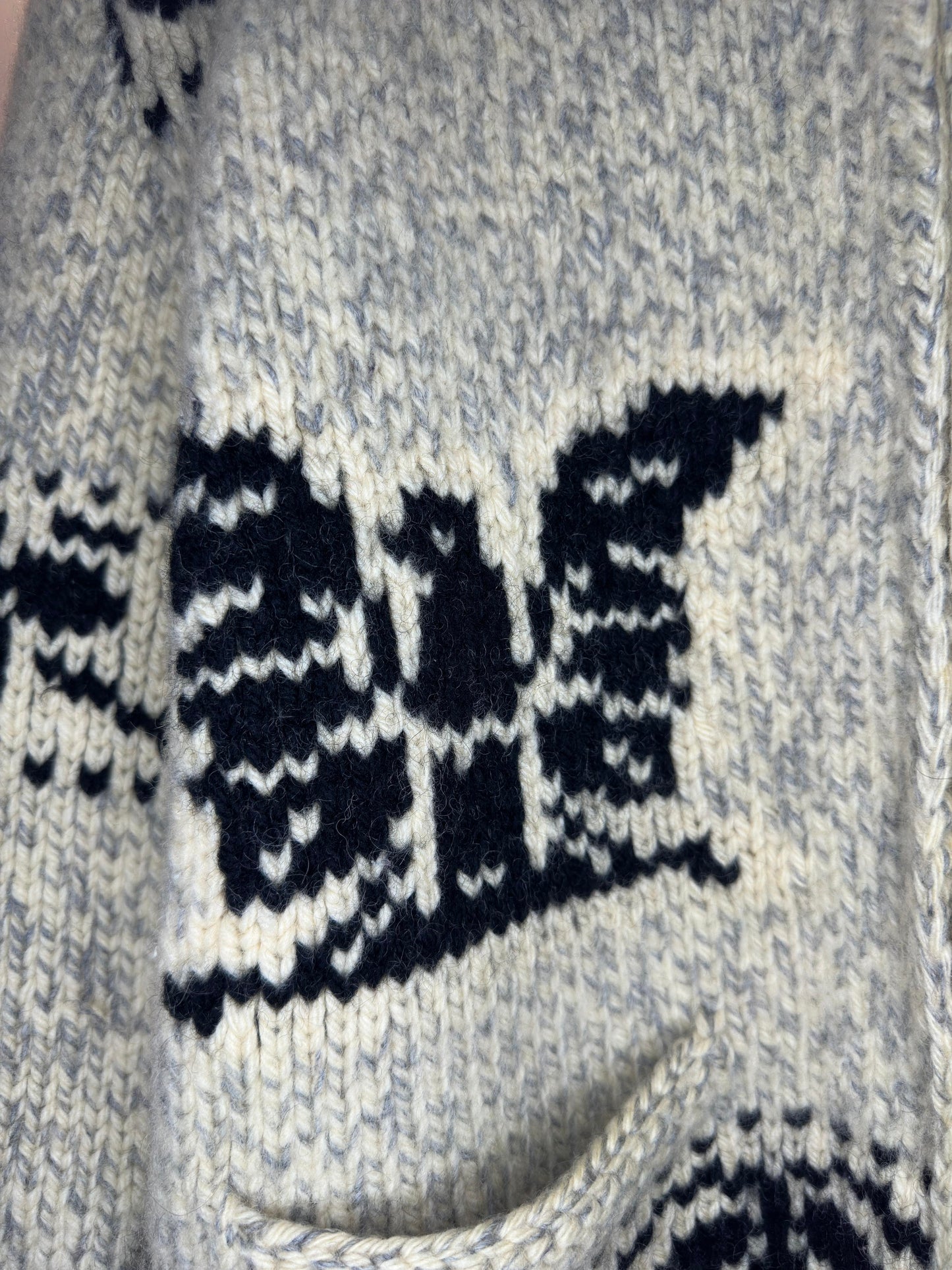 VTG x LIGHTNING Zipper x 50s/60s Indigenous Eagle Pattern Cowichan Hand Knitted Sweater - NO TAG (M/L)