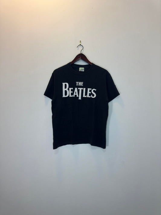 Y2K x APPLE CORP x The BEATLES x 2005 Classic Black "THE BEATLES" Graphic Tee - M