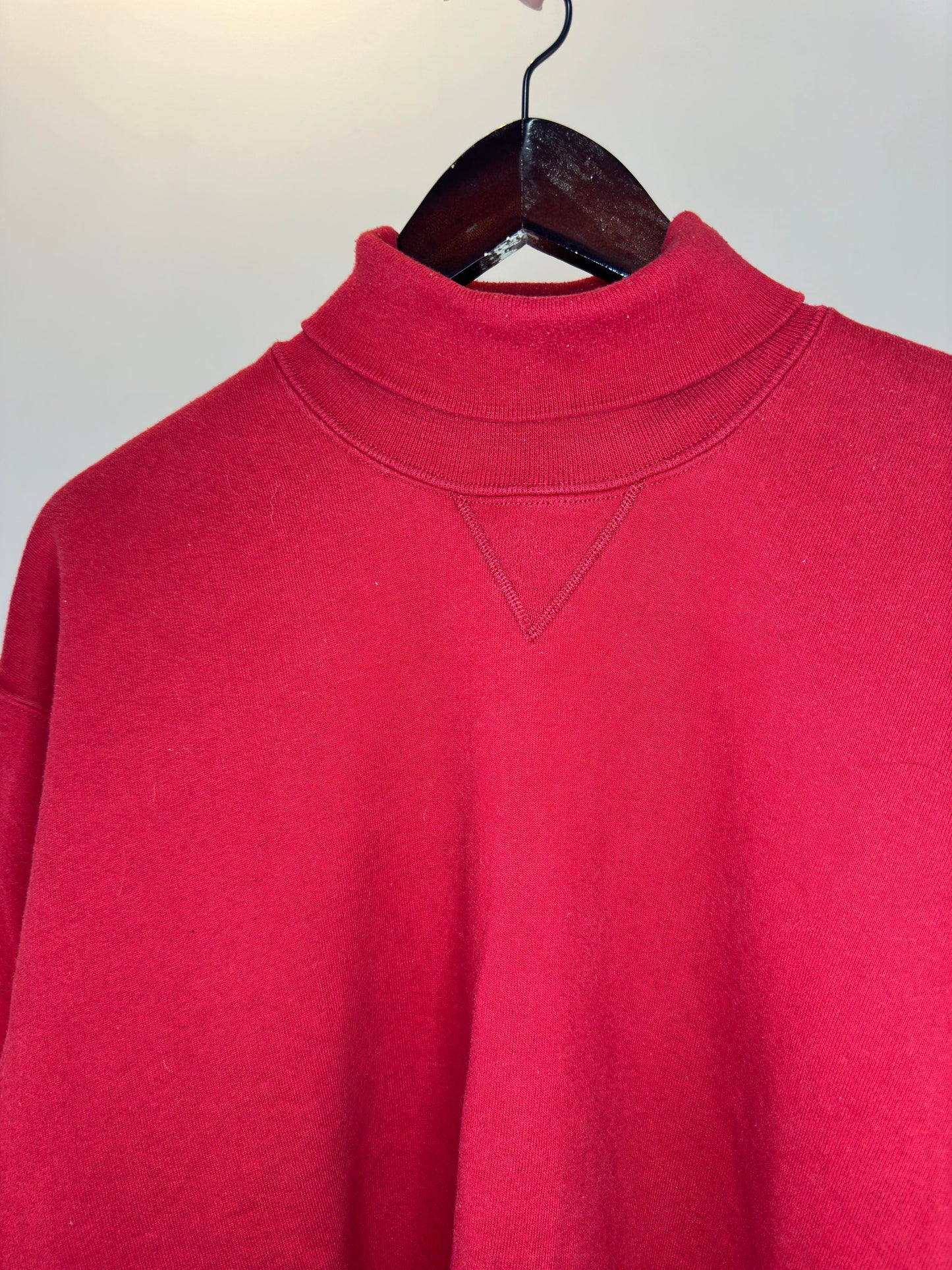 VTG x Russel Athletics x Red Essential Pullover Turtleneck Sweatshirt - L