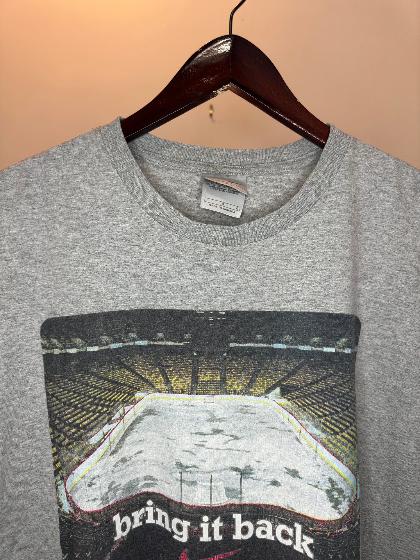 VTG x NIKE x HOCKEY x Grey "Bring it Back" Hockey Rink Grey Tag Graphic Tee - L