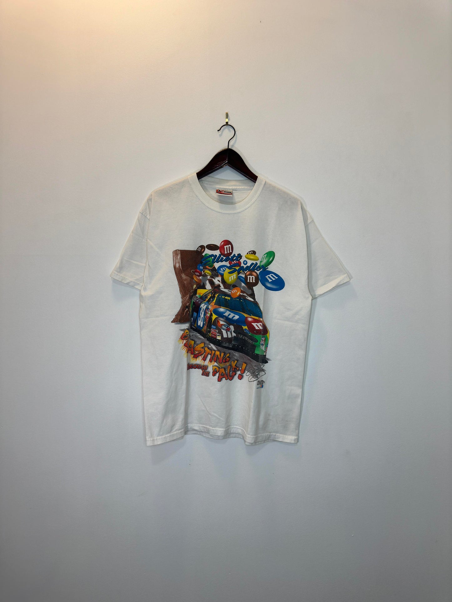 Y2K x Chase Authentics x NASCAR x M&M x Elliott Sadler Racing White Graphic Big Print Tee - M